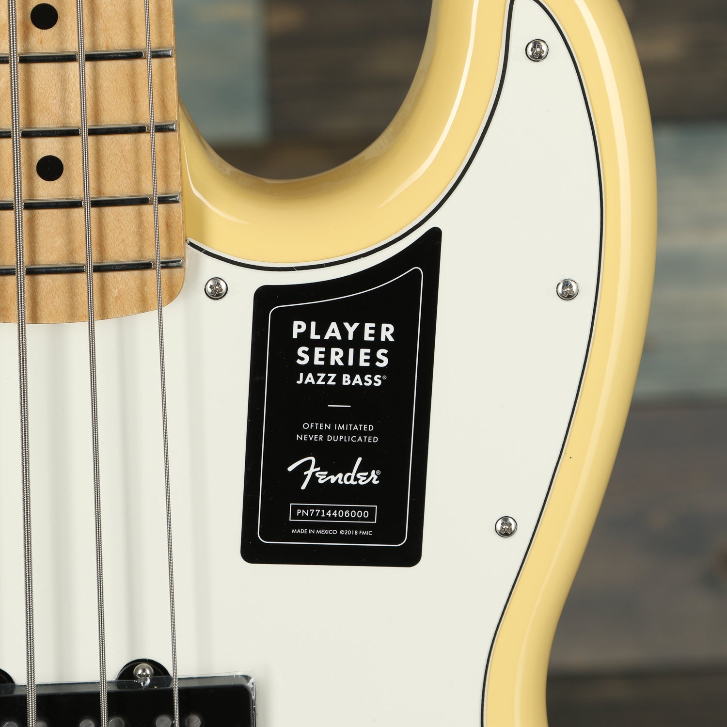 Fender Player Jazz Bass Maple Neck Buttercream