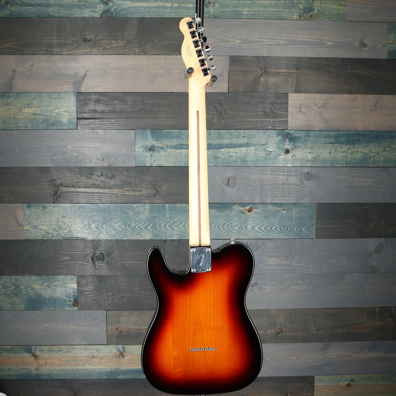Fender Player Telecaster, Maple Fingerboard, 3-Color Sunburst