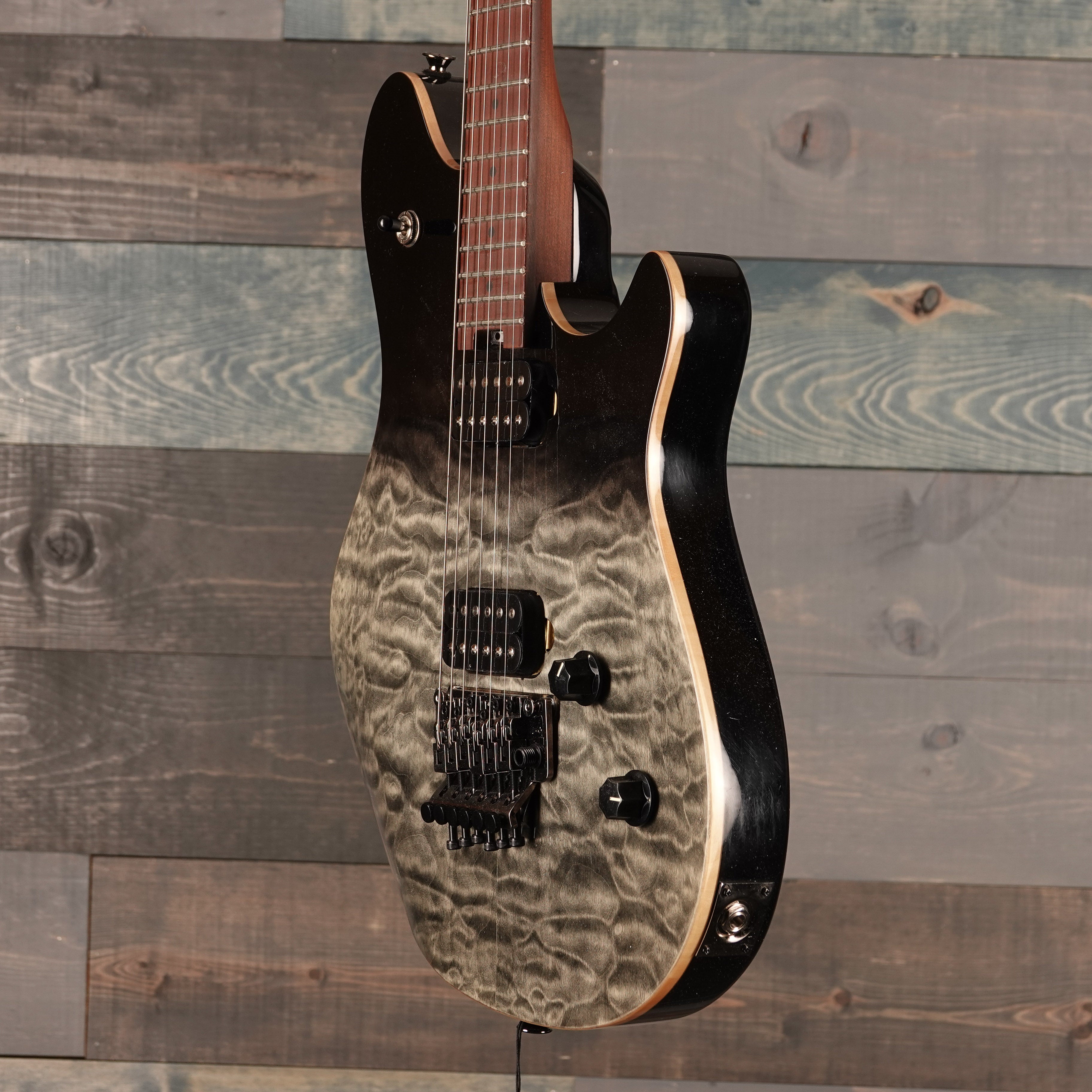 EVH Wolfgang WG Standard QM Baked Maple Fingerboard, Black Fade