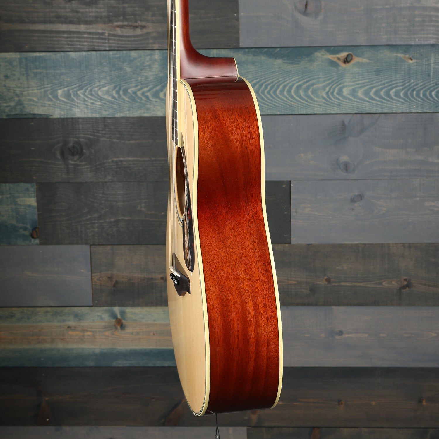 Yamaha FS820 Natural Dreadnought Acoustic Guitar