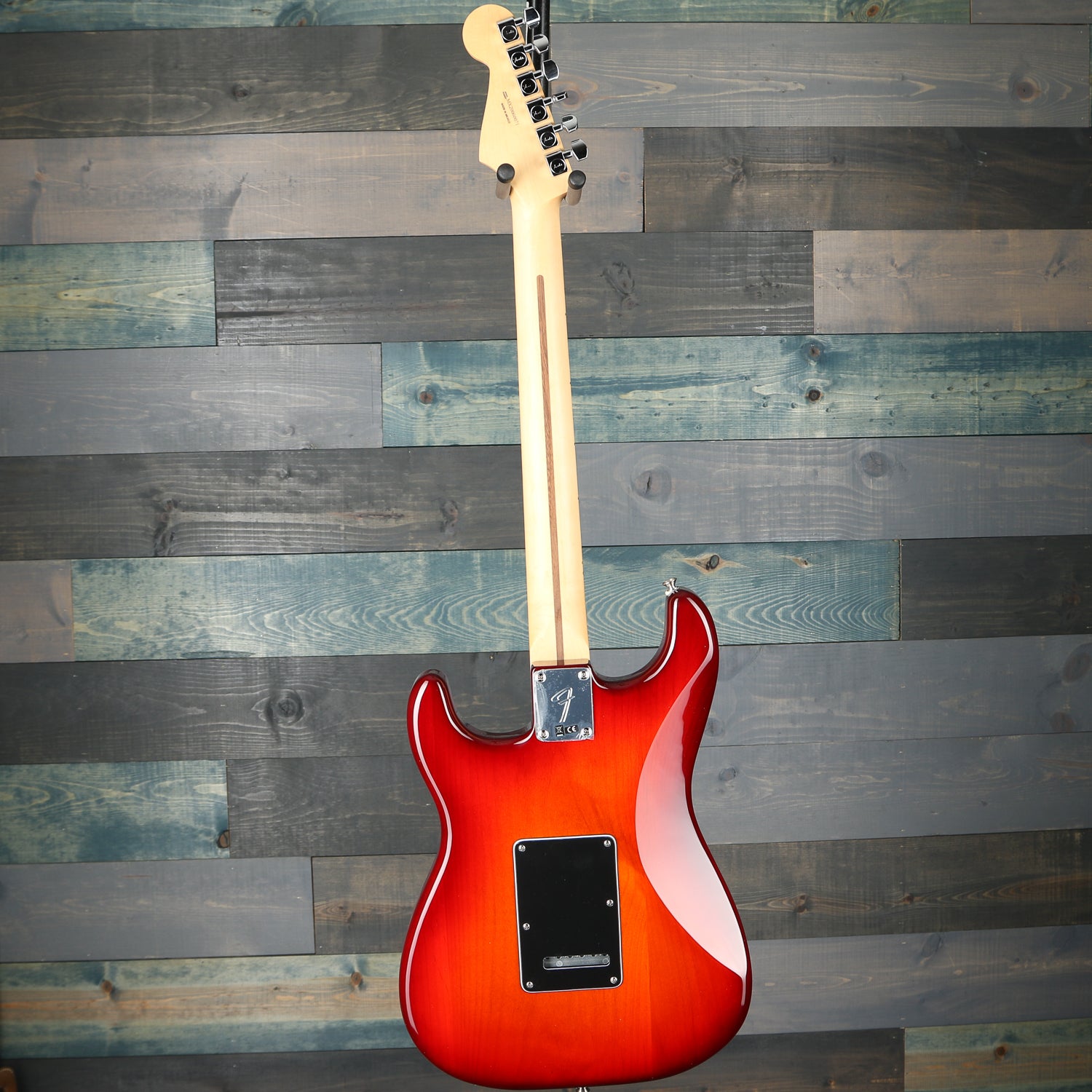 Fender Player Stratocaster HSS Plus Top, Maple Fingerboard, Aged Cherry Burst