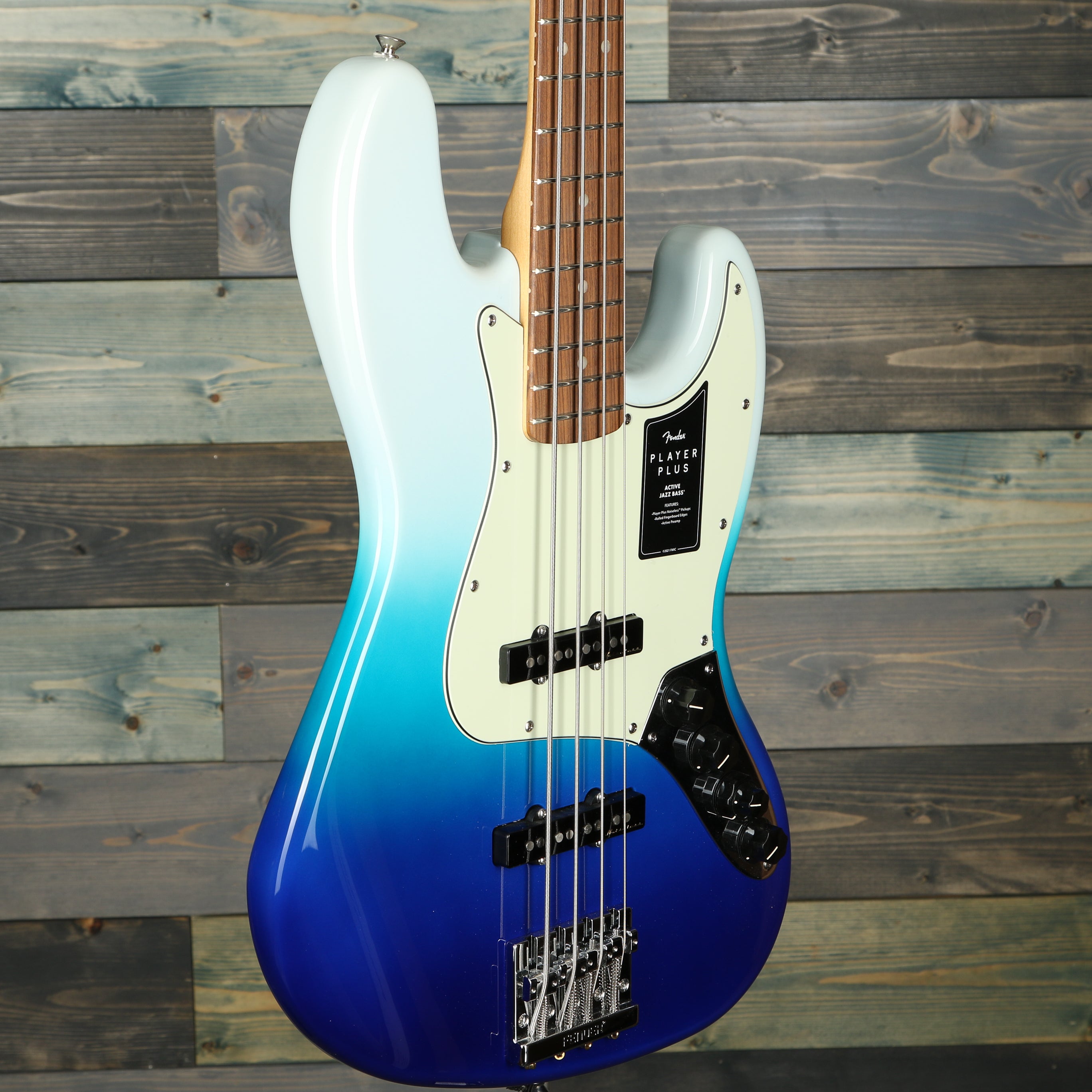 Fender Player Plus Jazz Bass, Pau Ferro Fingerboard, Belair Blue