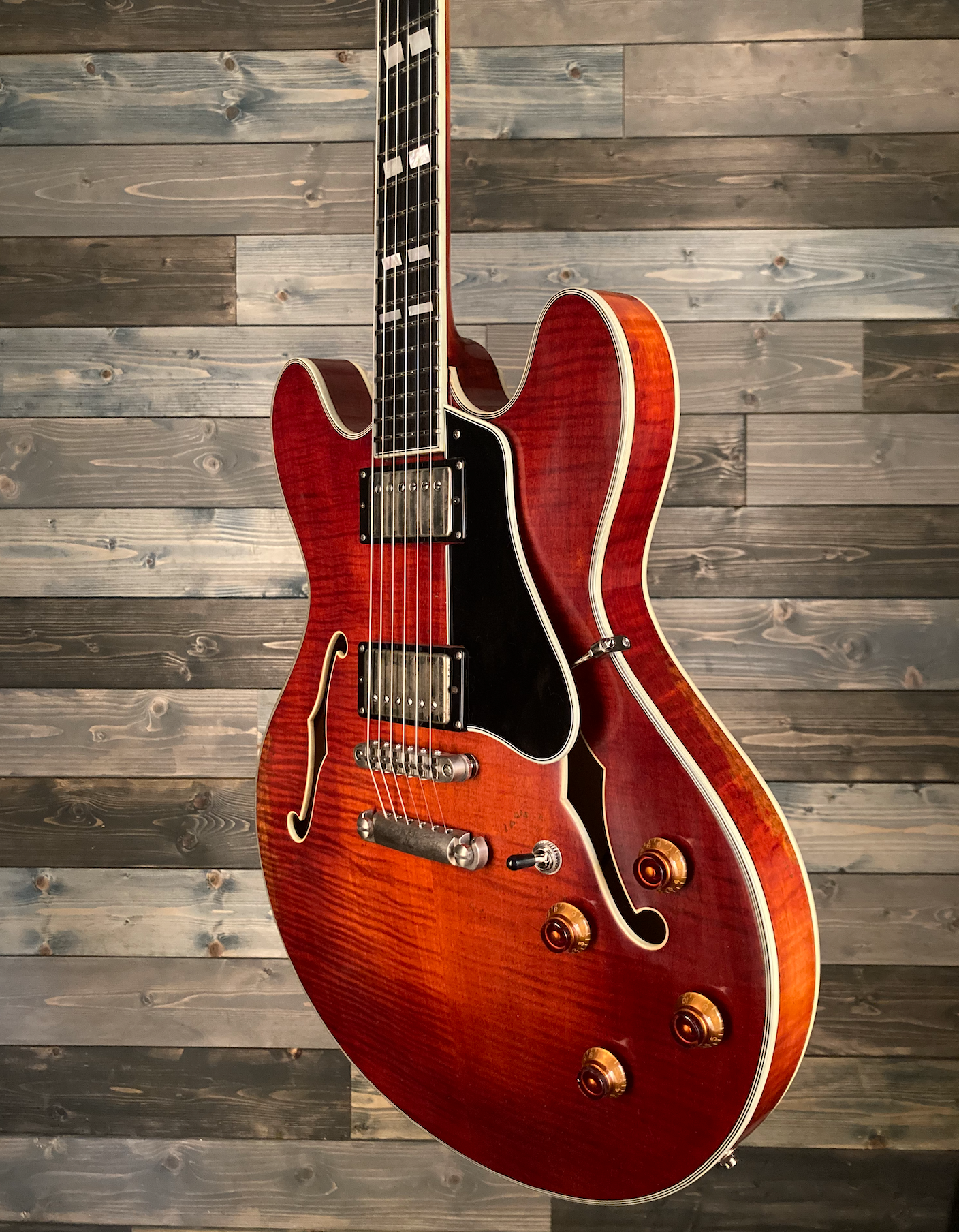 Eastman T59/V Thinline Electric Guitar - Classic