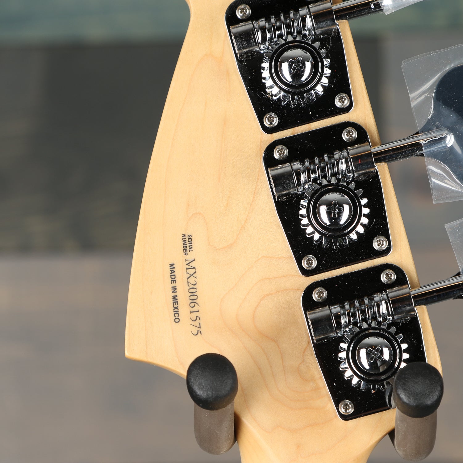 Fender Player Mustang® Bass PJ, Pau Ferro Fingerboard, Firemist Gold