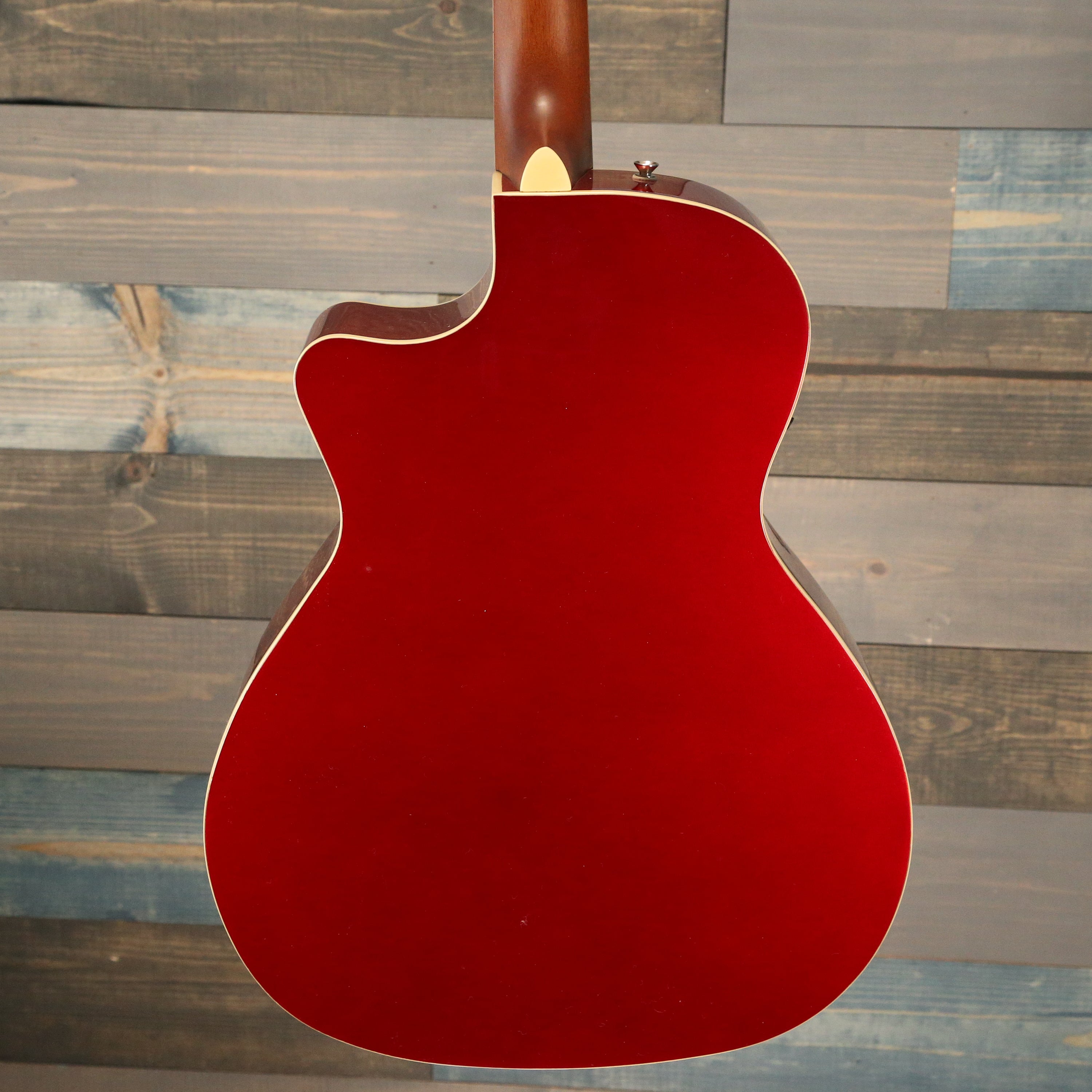 Fender Newporter Player, Walnut Fingerboard, Candy Apple Red