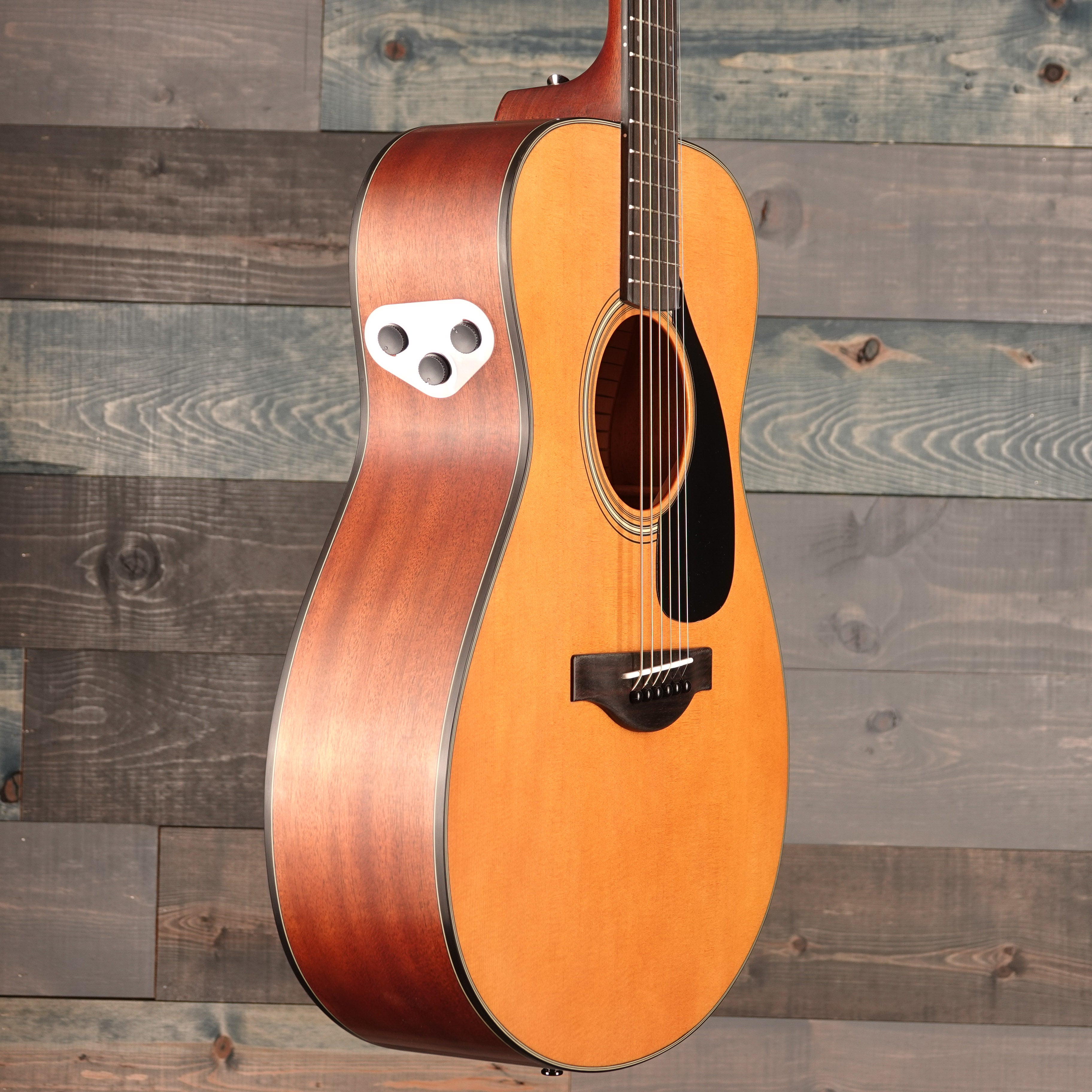 Yamaha FSX3 Red Label Concert A/E Guitar