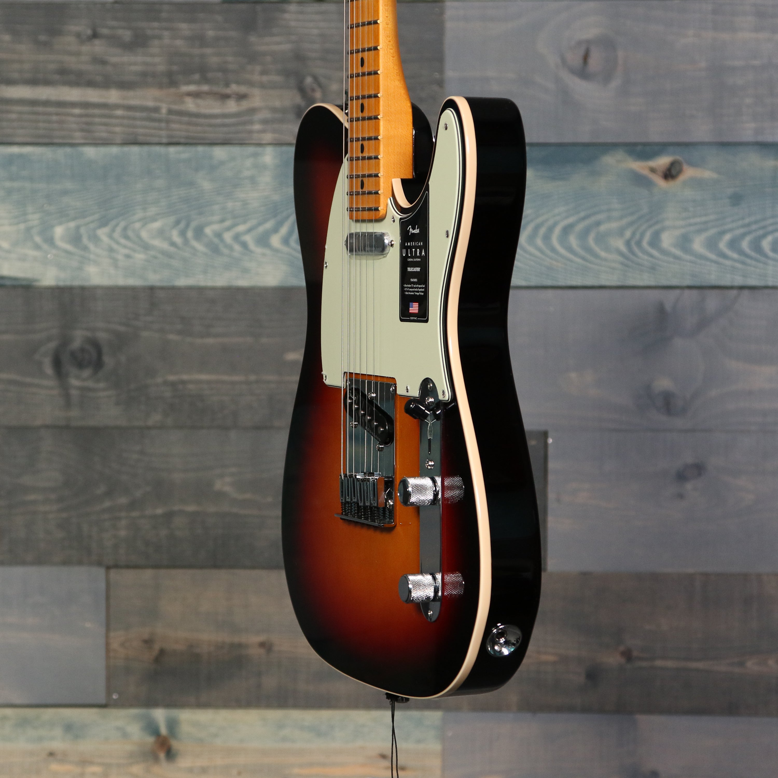 Fender American Ultra Telecaster, Maple Fingerboard, Ultraburst