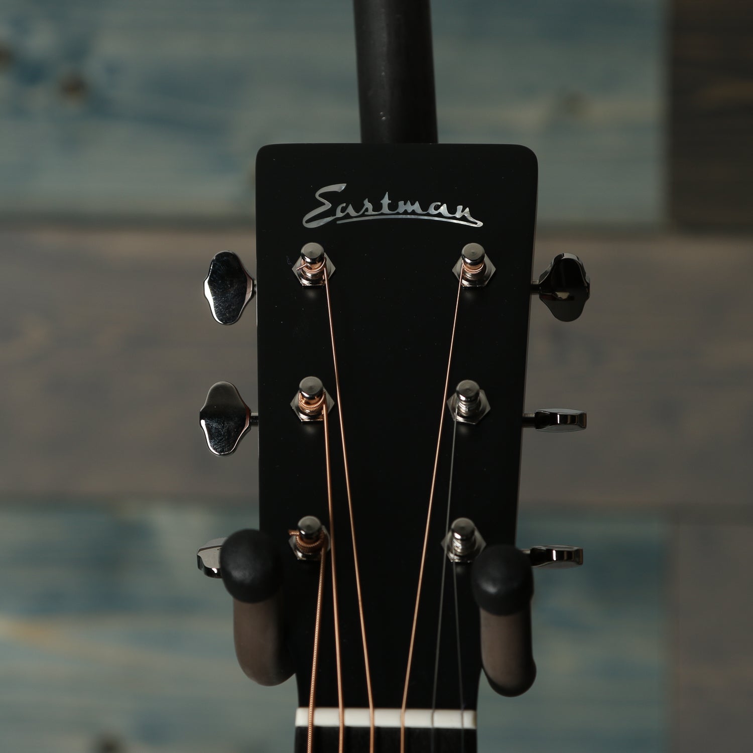 Eastman Guitars E2D Cedar Top Acoustic Guitar