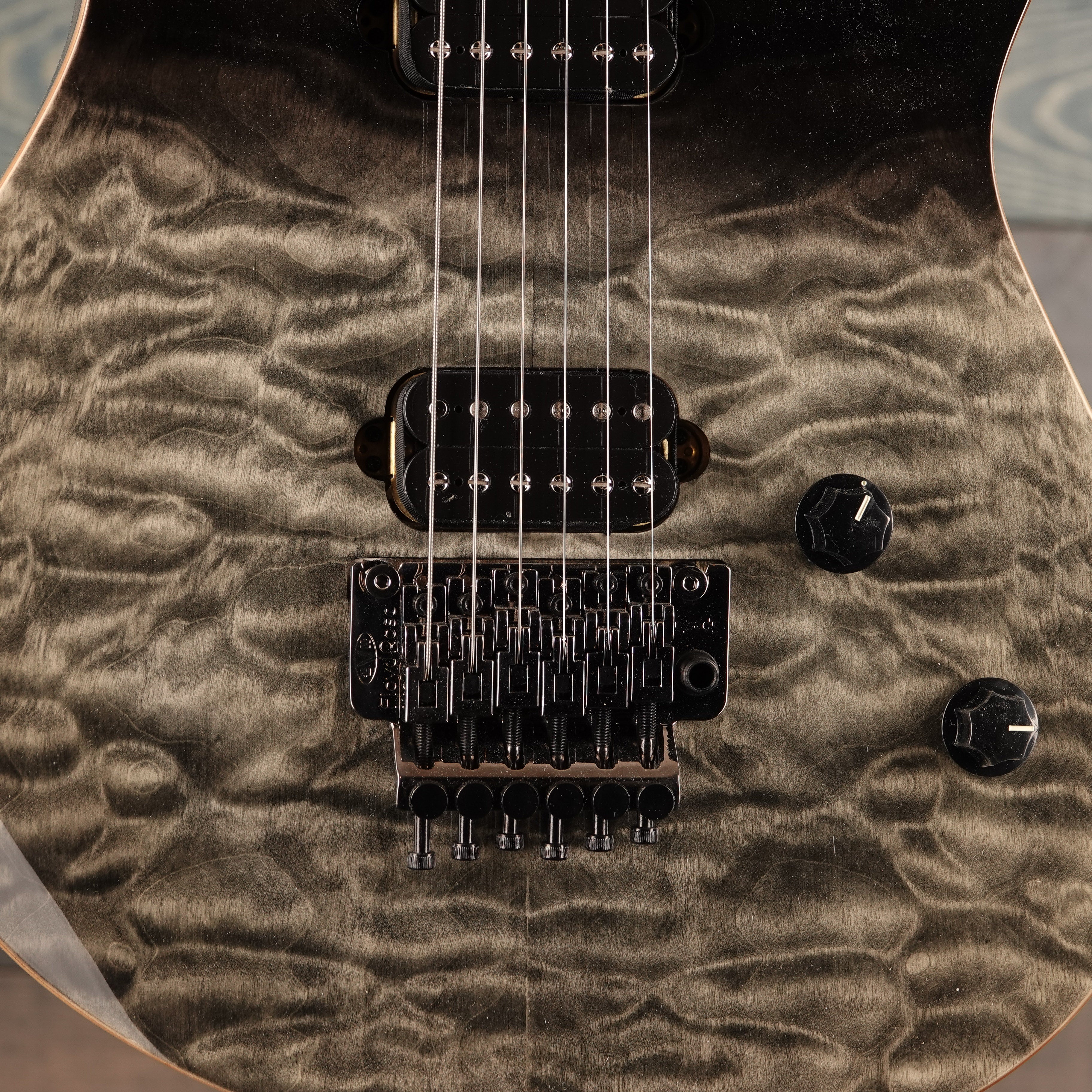 EVH Wolfgang WG Standard QM Baked Maple Fingerboard, Black Fade