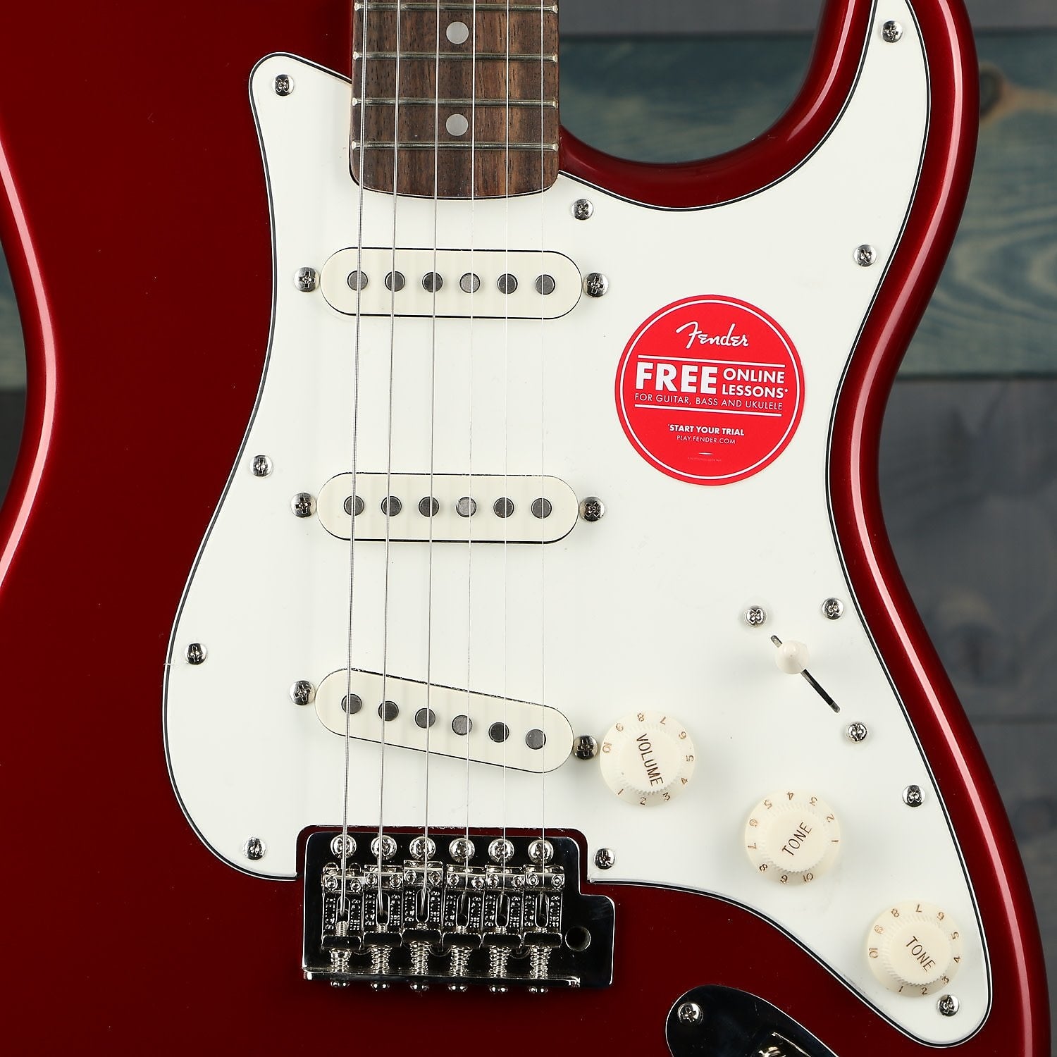 Fender Squier Classic Vibe '60s Stratocaster Laurel Fingerboard, Candy Apple Red