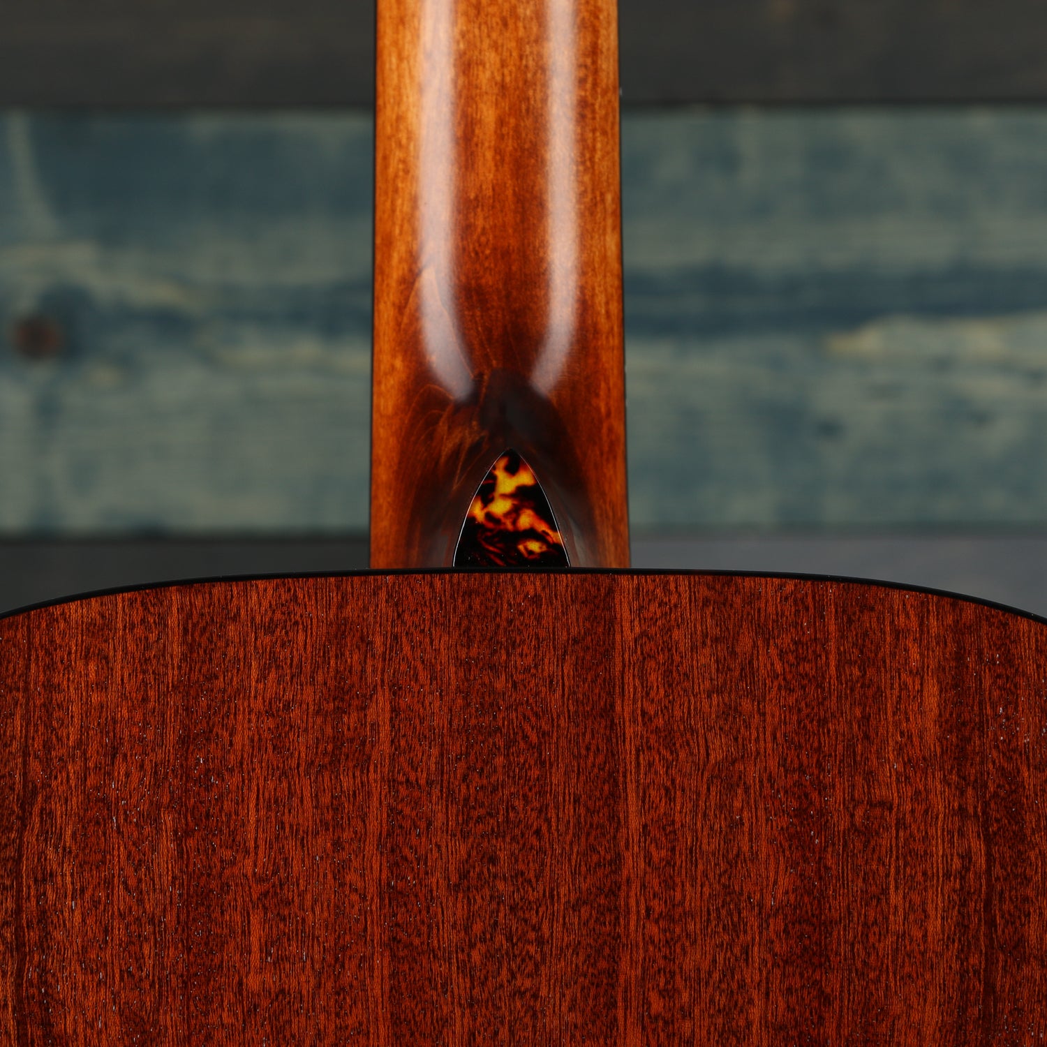 Eastman Guitars E1OM Natural Acoustic Guitar