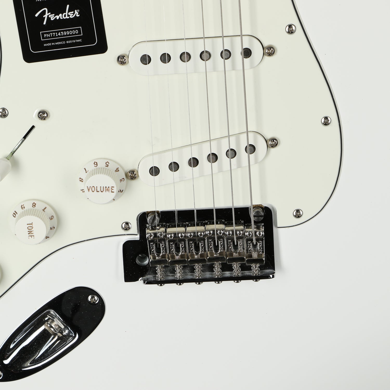 Fender Player Stratocaster Lefty Maple Fingerboard Polar White