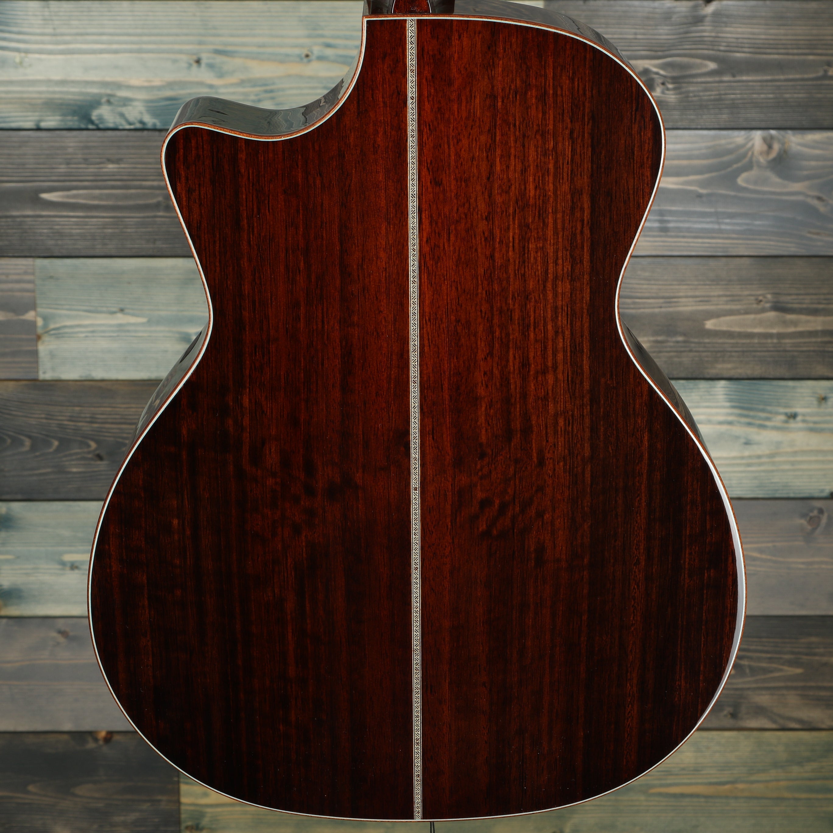 Eastman Guitars AC722CE Cutaway Grand Auditorium A/E Guitar