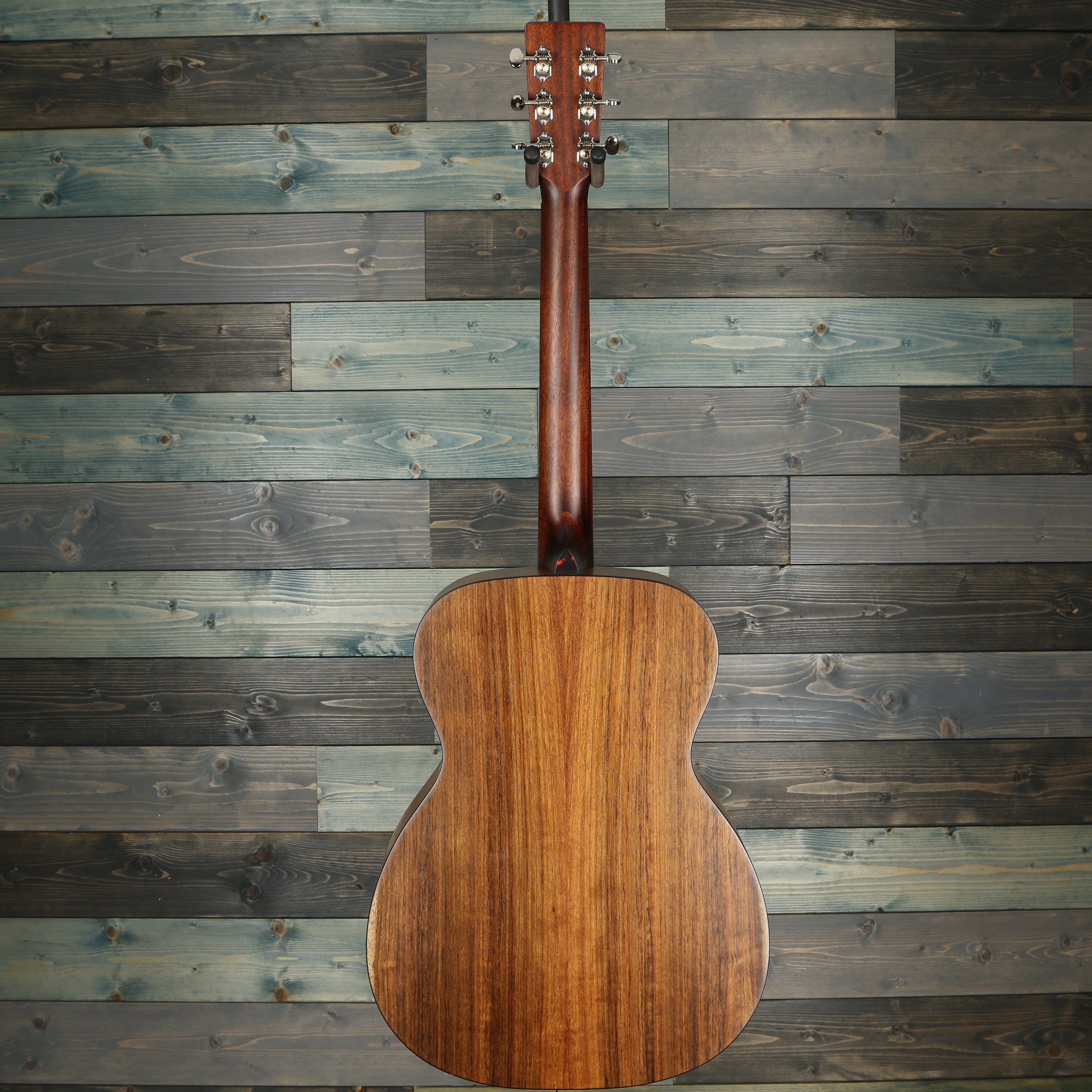 Eastman E3OME Acoustic Guitar - Natural