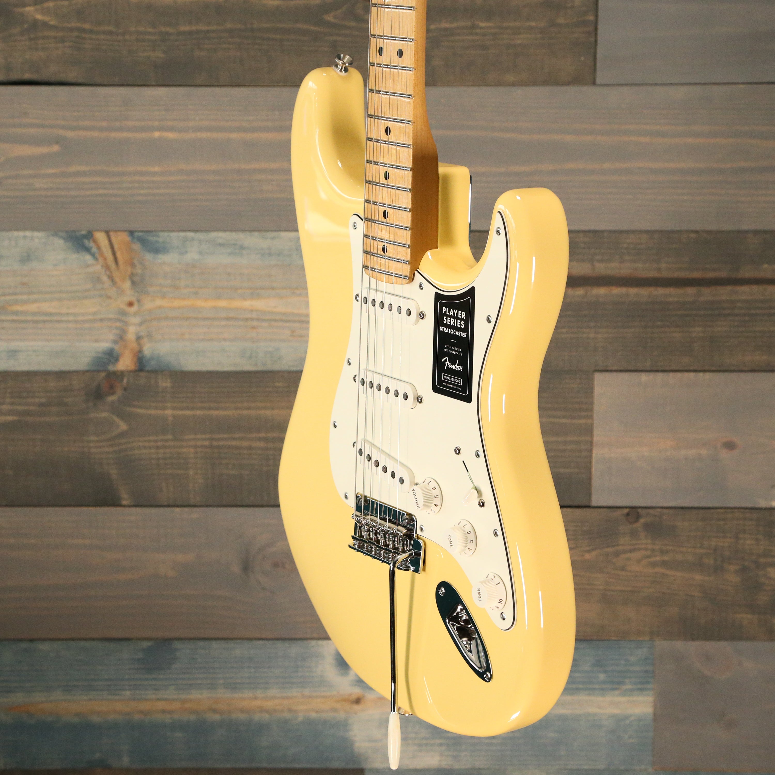 Fender Player Stratocaster Maple Fingerboard Buttercream