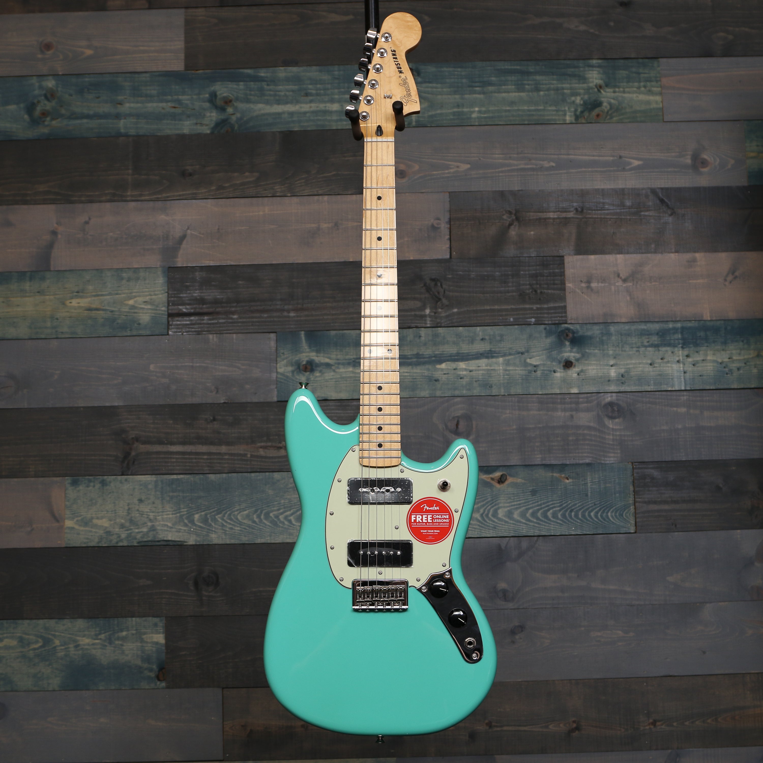 Fender Player Mustang® 90, Maple Fingerboard, Seafoam Green