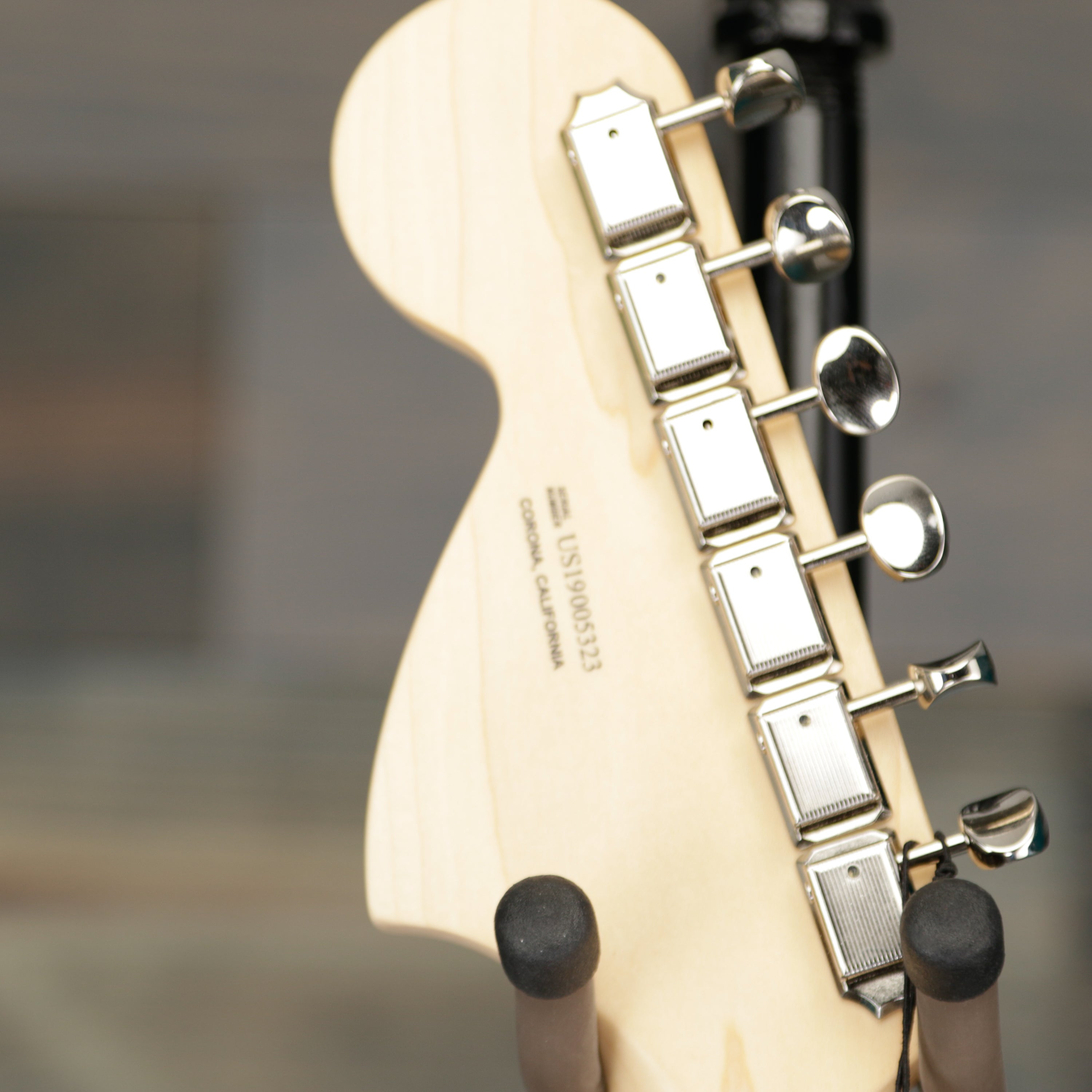 Fender American Performer Stratocaster HSS Maple Neck Black w/Bag