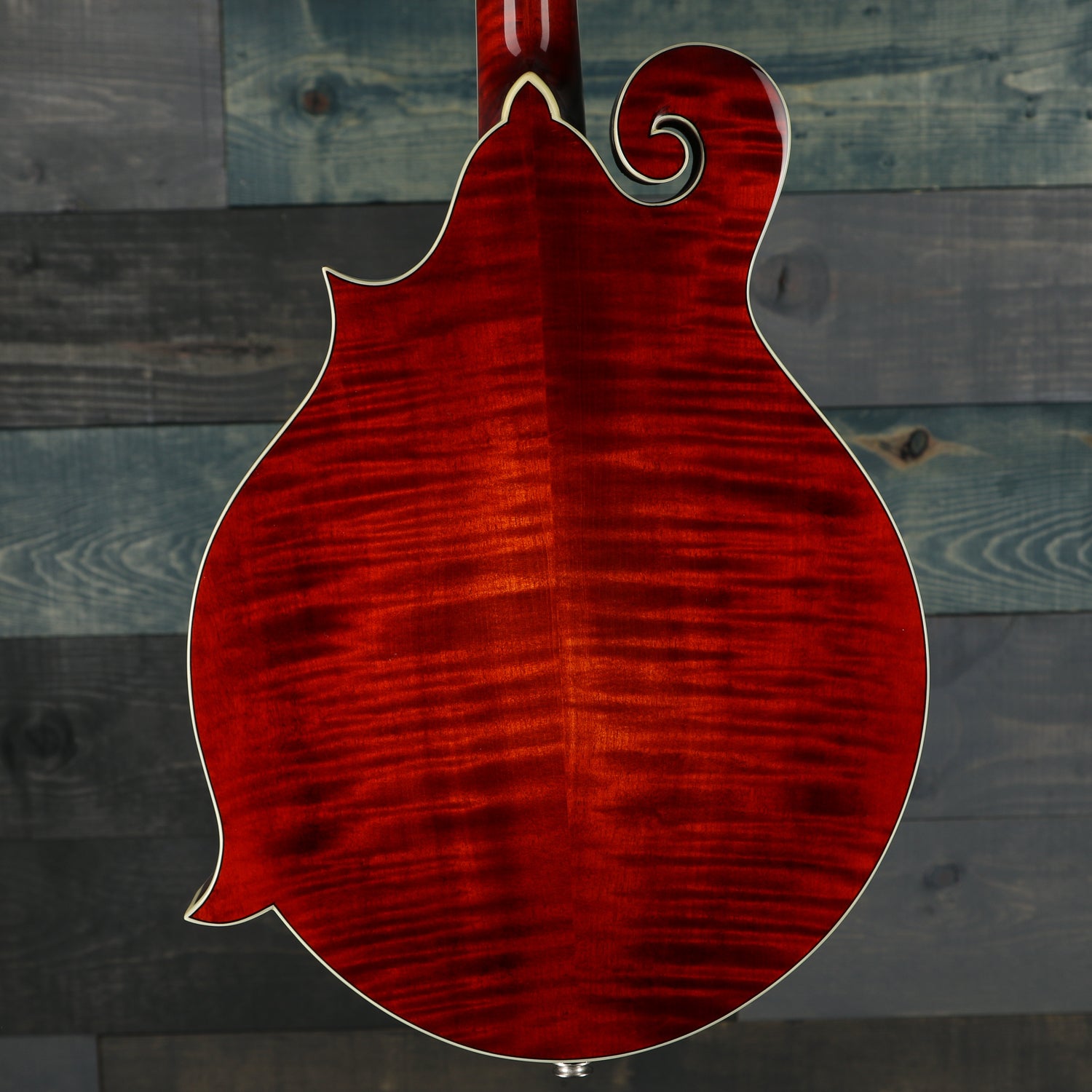 Eastman MD614 F Style Oval Hole Classic Mandolin w/case