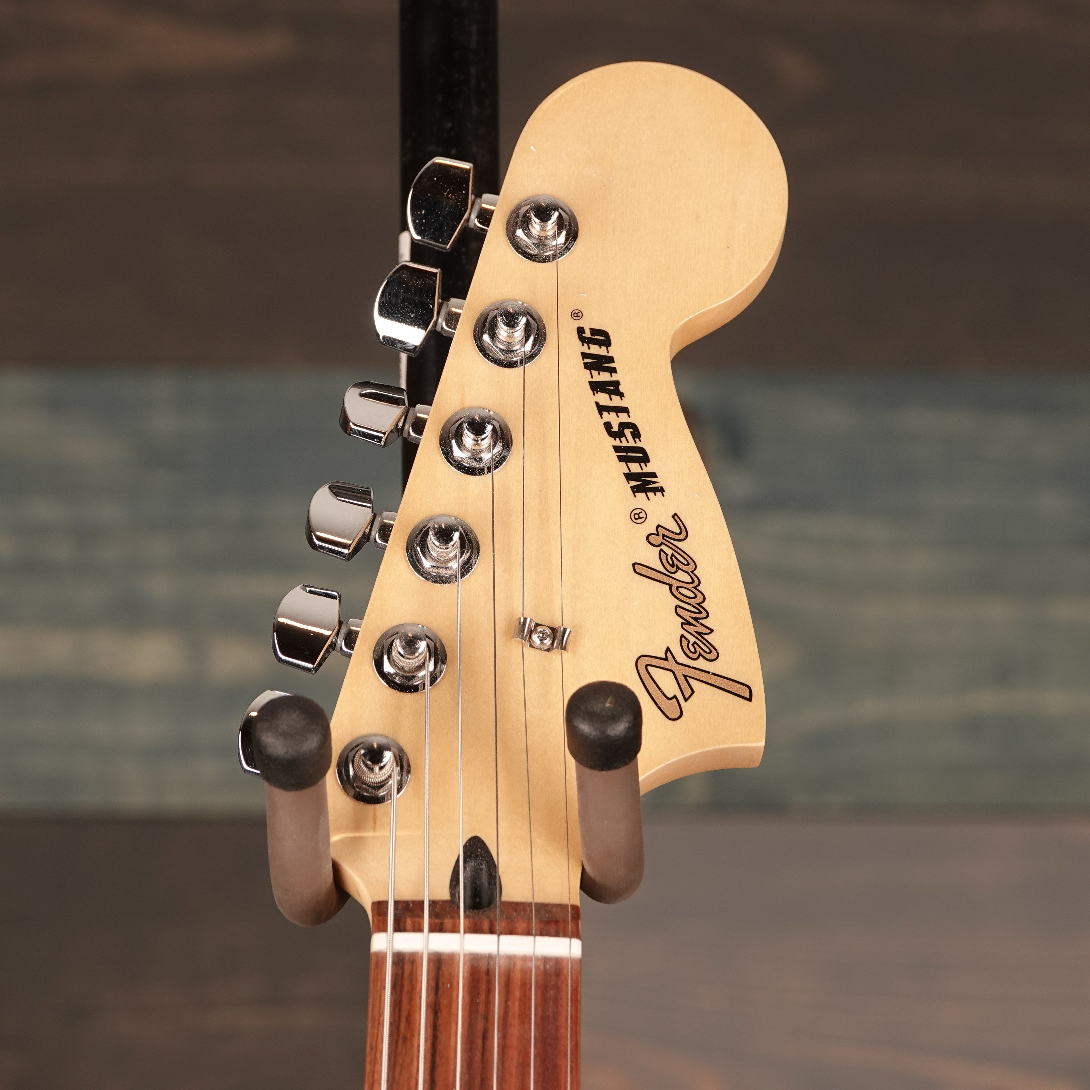 Fender Player Mustang 90, Pau Ferro Fingerboard, Burgundy Mist Metallic