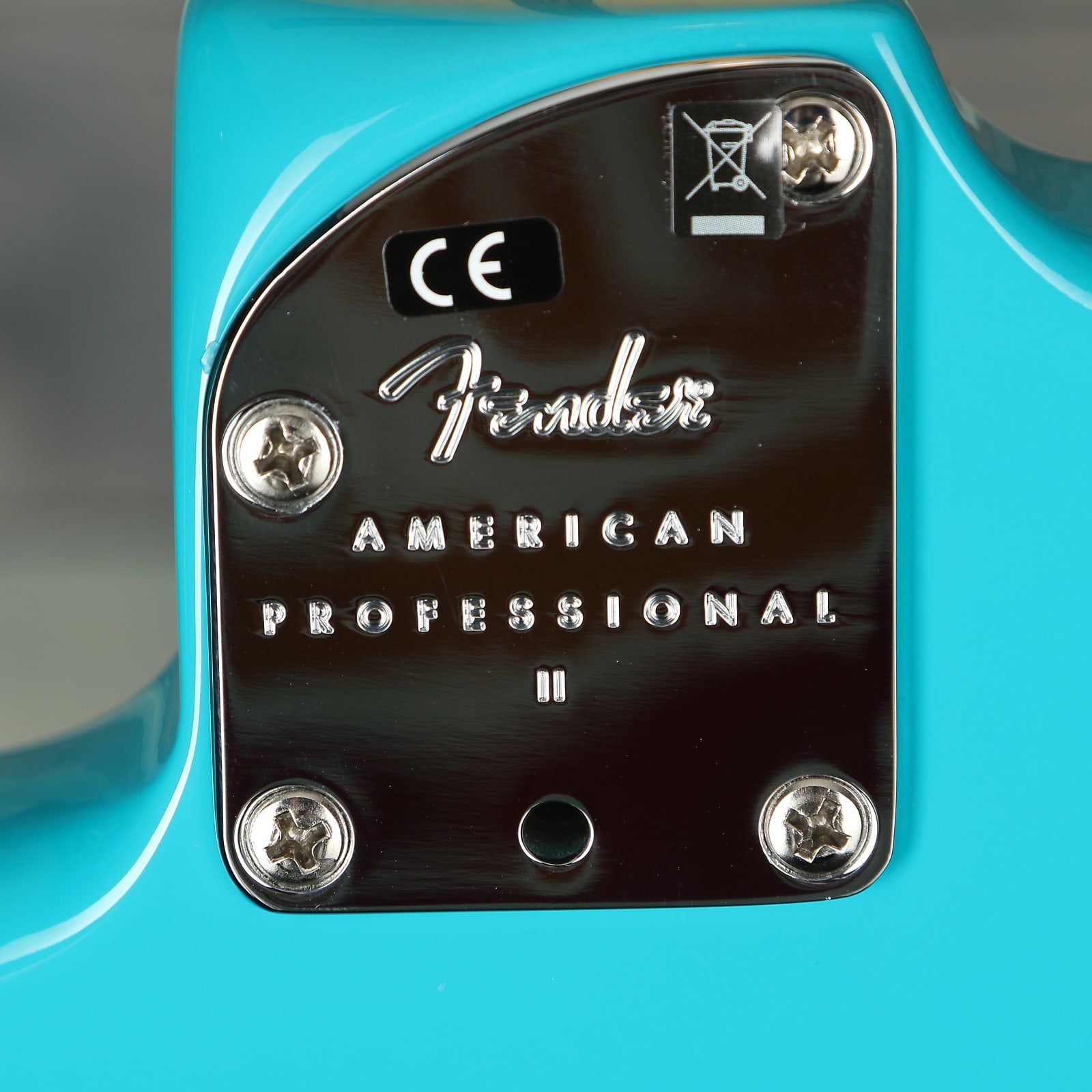 Fender American Professional II Stratocaster, Maple Fingerboard, Miami Blue