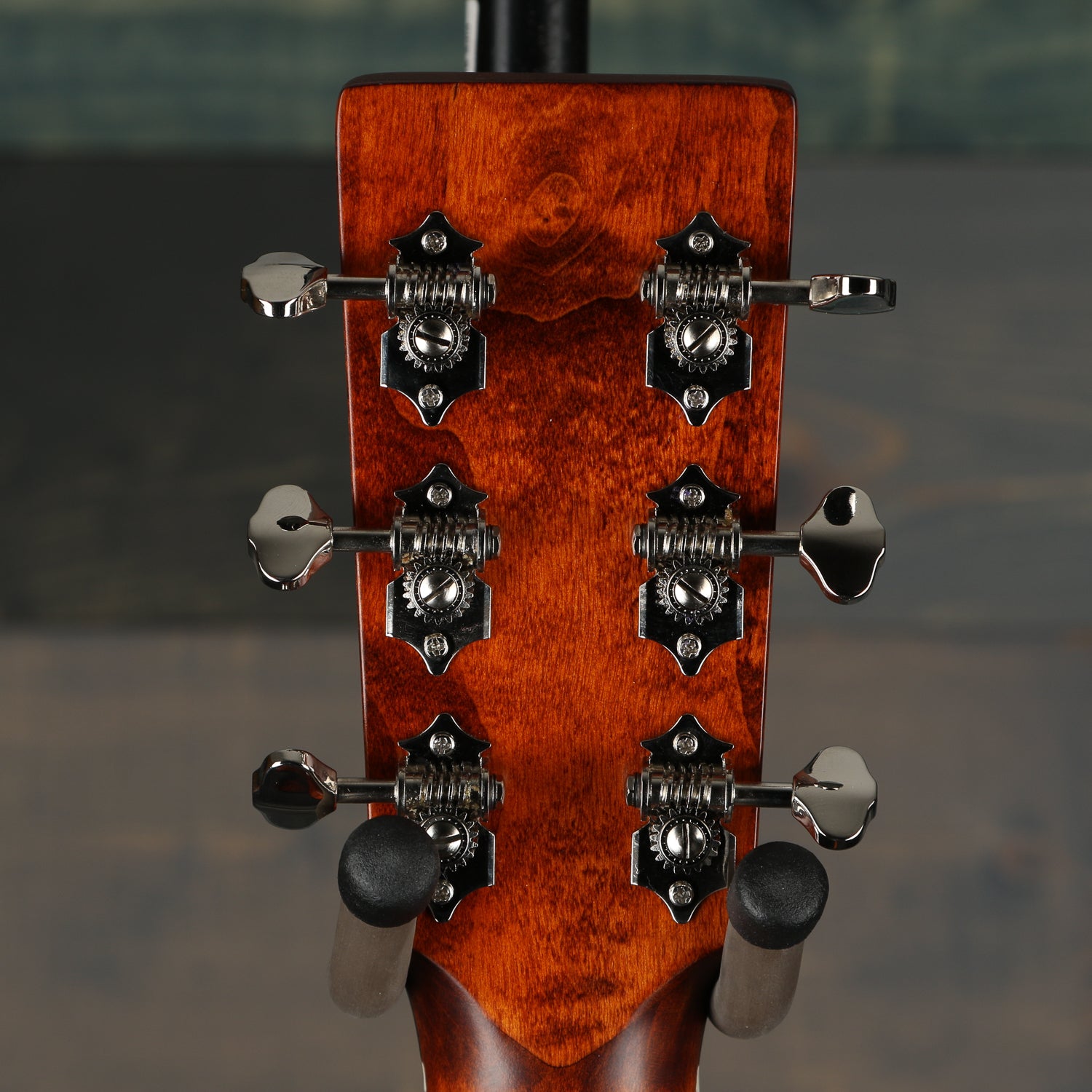 Eastman Guitars E1OM Natural Acoustic Guitar