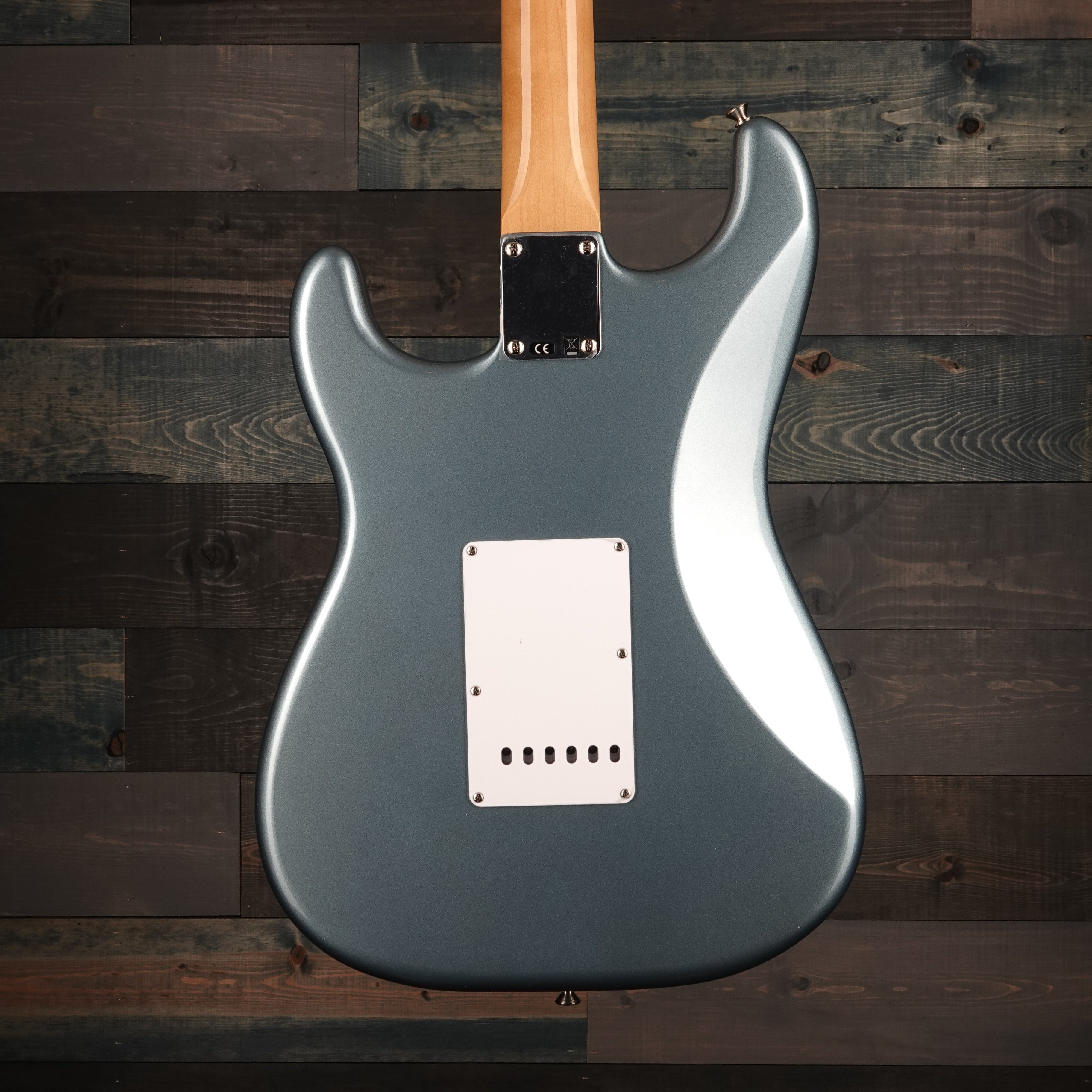 Fender Vintera '60s Stratocaster, Pau Ferro Fingerboard, Ice Blue Metallic