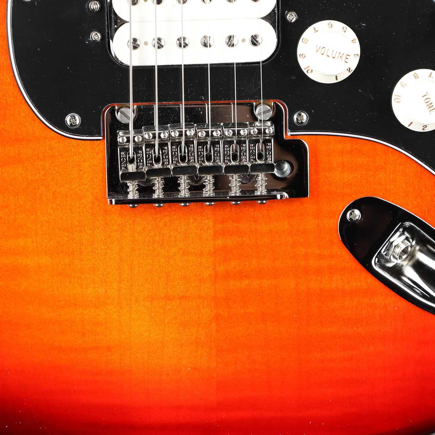 Fender Player Stratocaster HSS Plus Top, Maple Fingerboard, Aged Cherry Burst