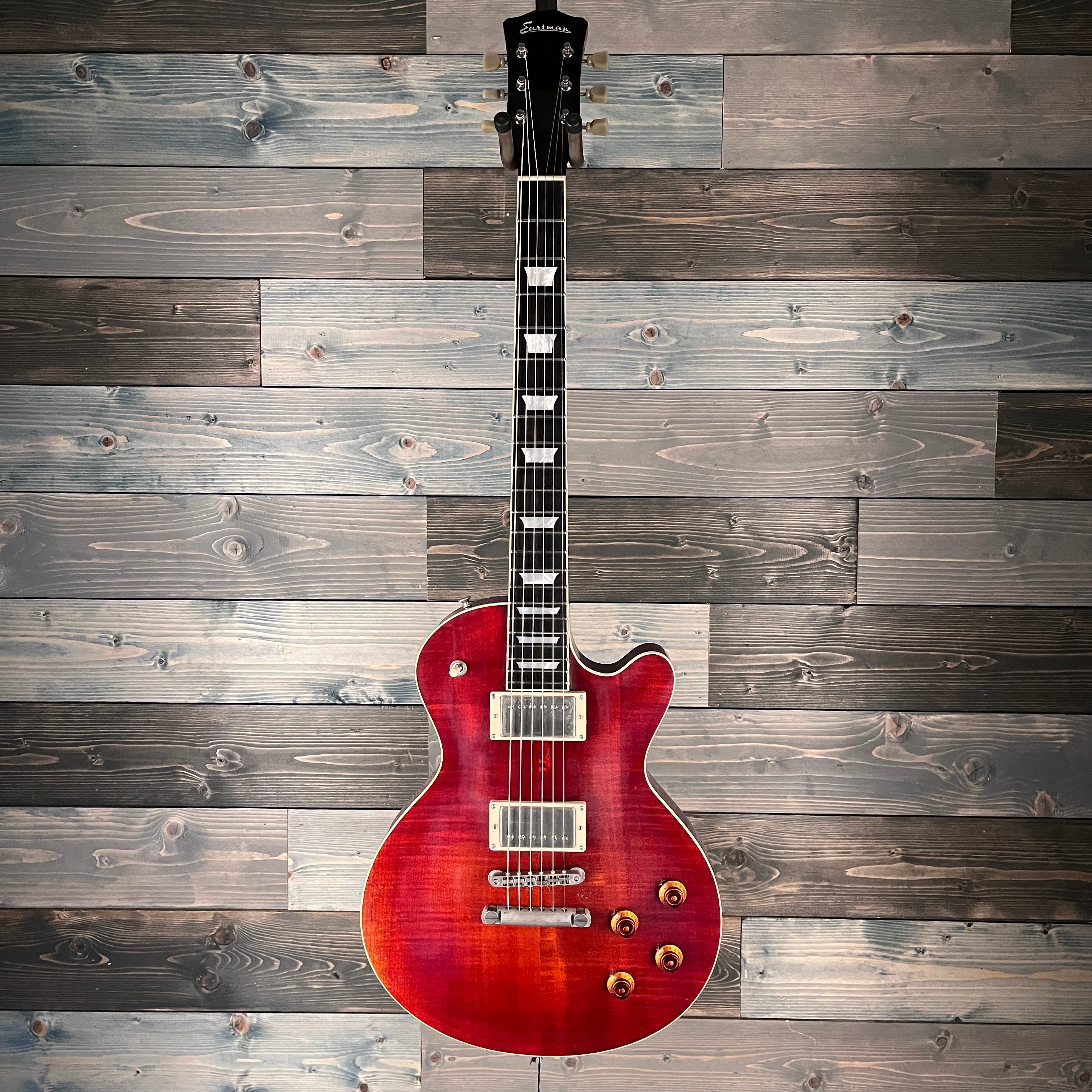 Eastman Guitars SB59/V Antique Classic Varnish Electric Guitar w/case