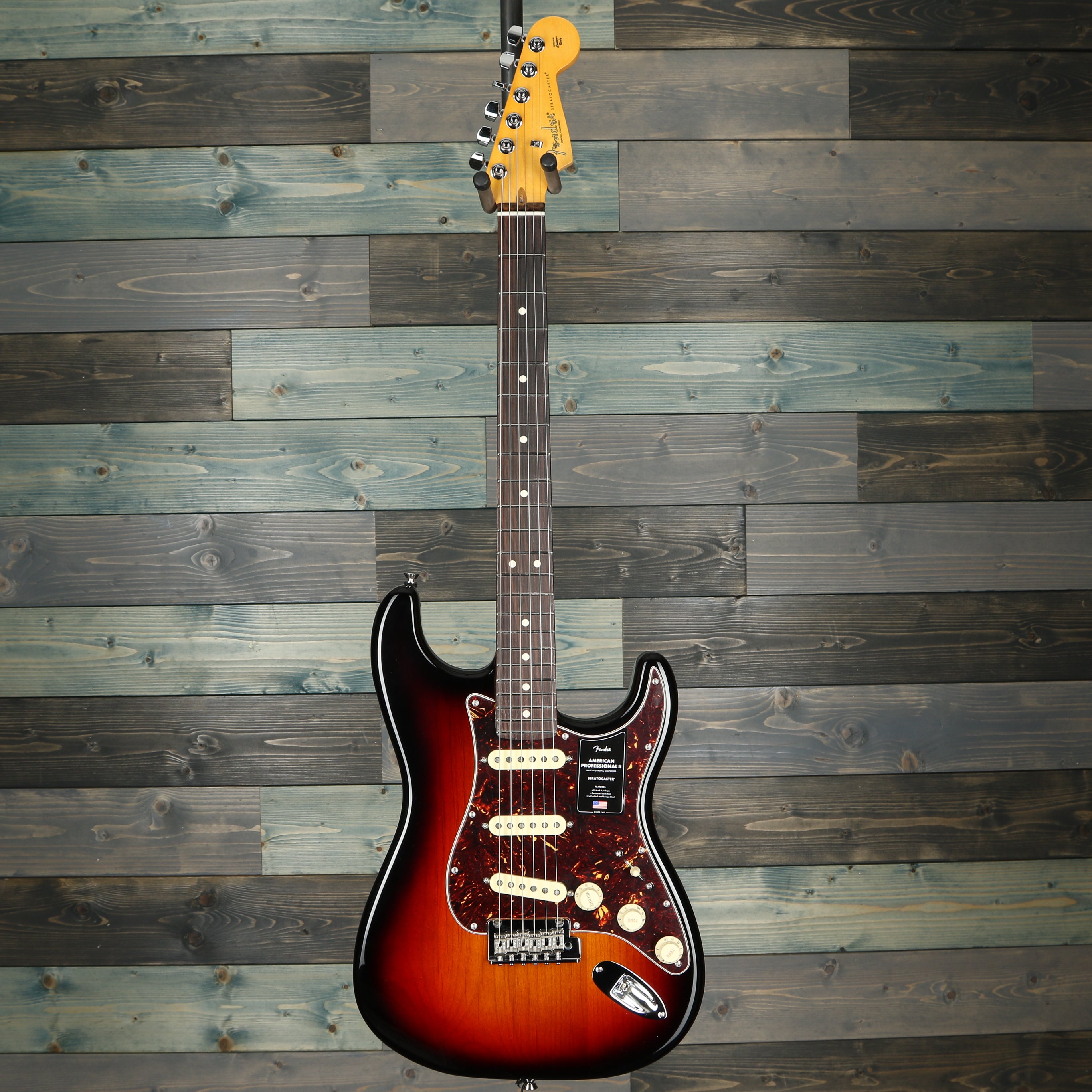 Fender American Professional II Stratocaster, Rosewood FB, 3-Color Sunburst