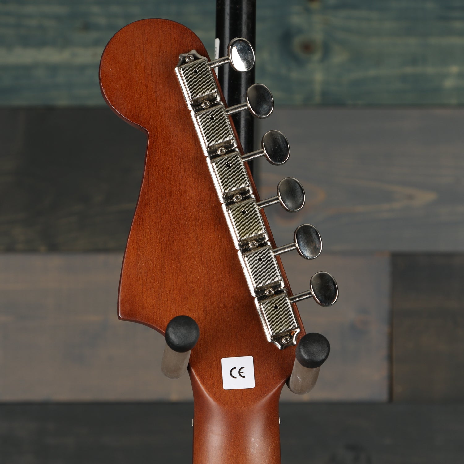 Fender Newporter Player, Walnut Fingerboard, Natural