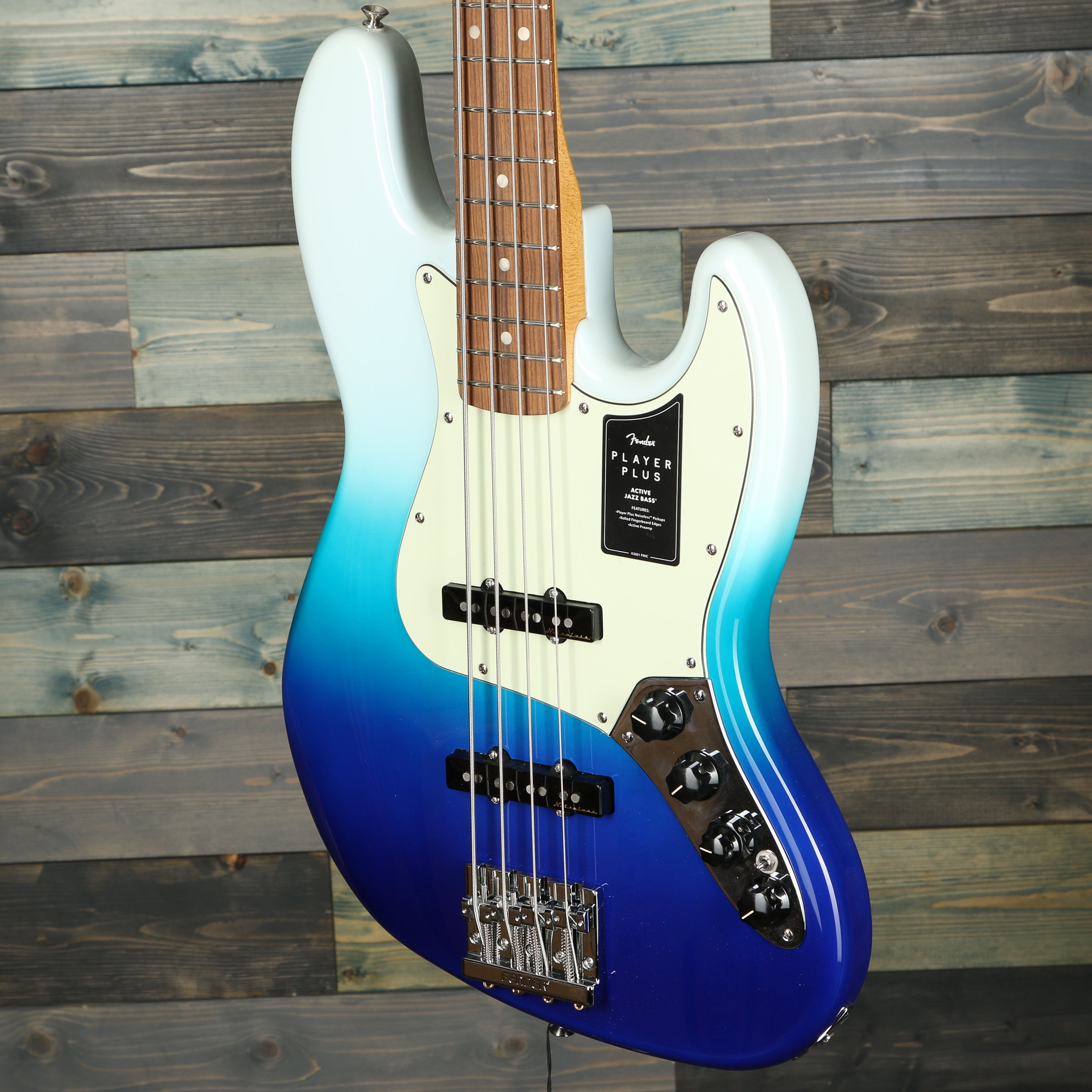 Fender Player Plus Jazz Bass, Pau Ferro Fingerboard, Belair Blue