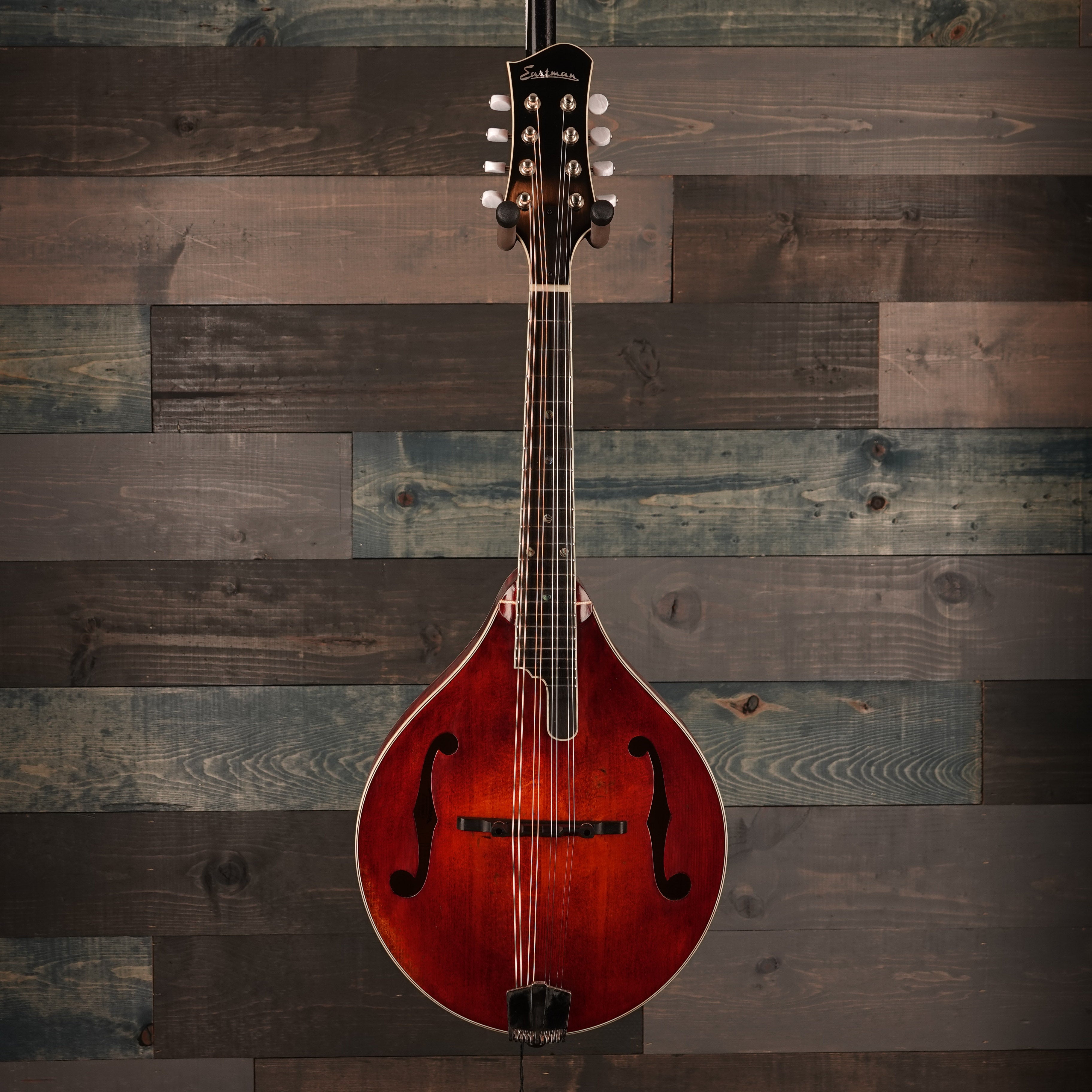 Eastman MD805V A-Style Antique Varnish F-Hole Mandolin