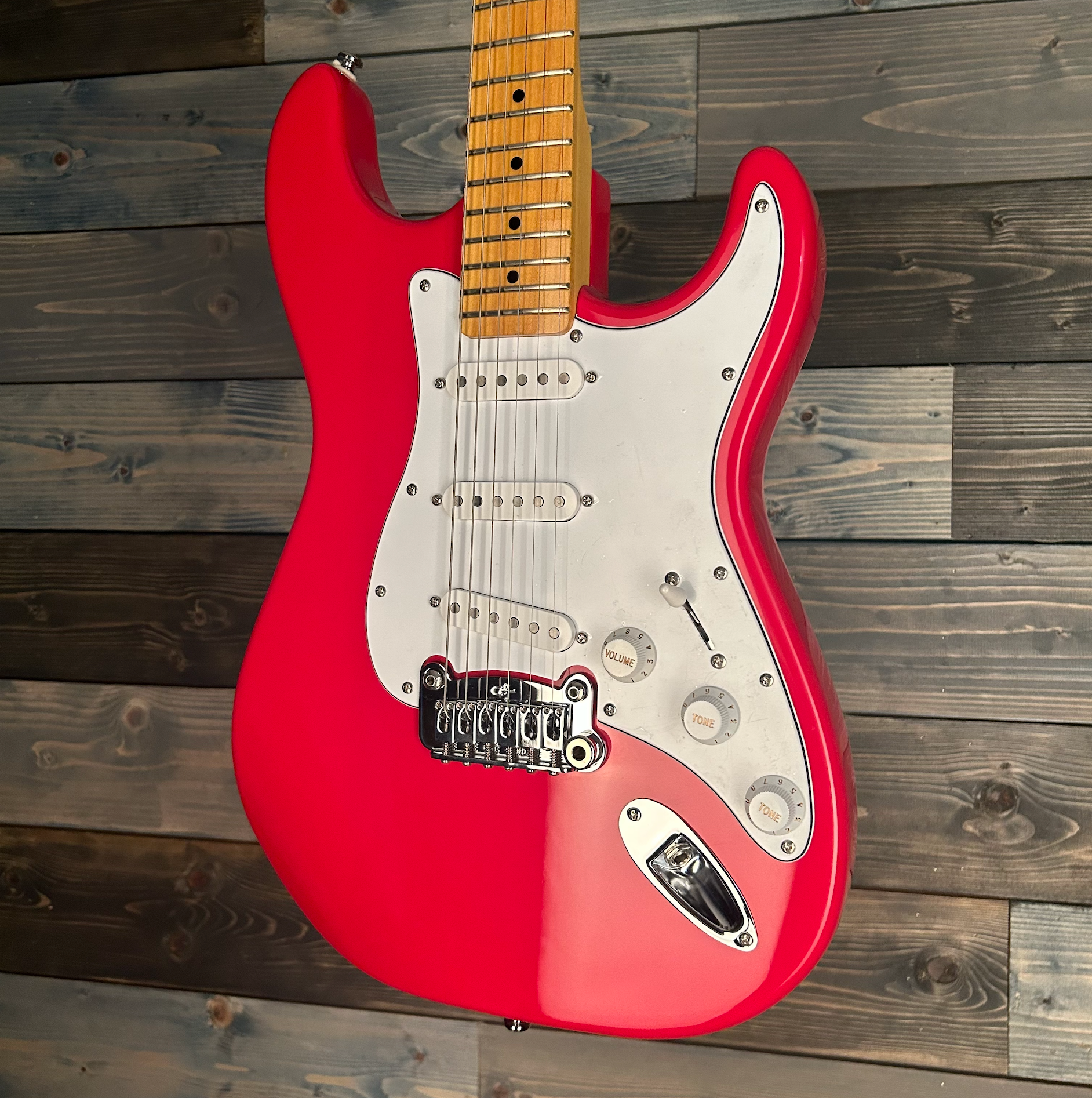 B-STOCK G&L Tribute Legacy Series Electric - Fullerton Red w/Maple fingerboard