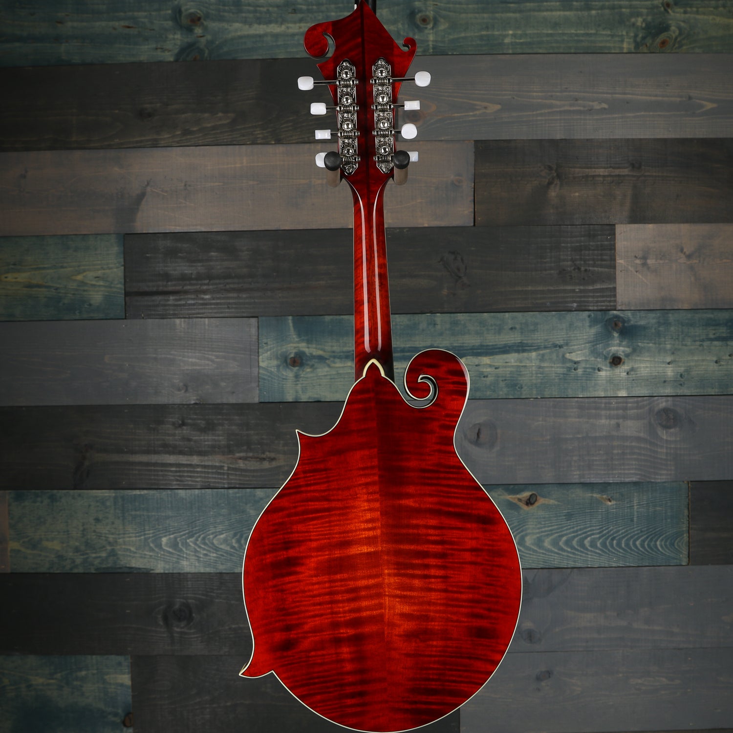 Eastman MD614 F Style Oval Hole Classic Mandolin w/case