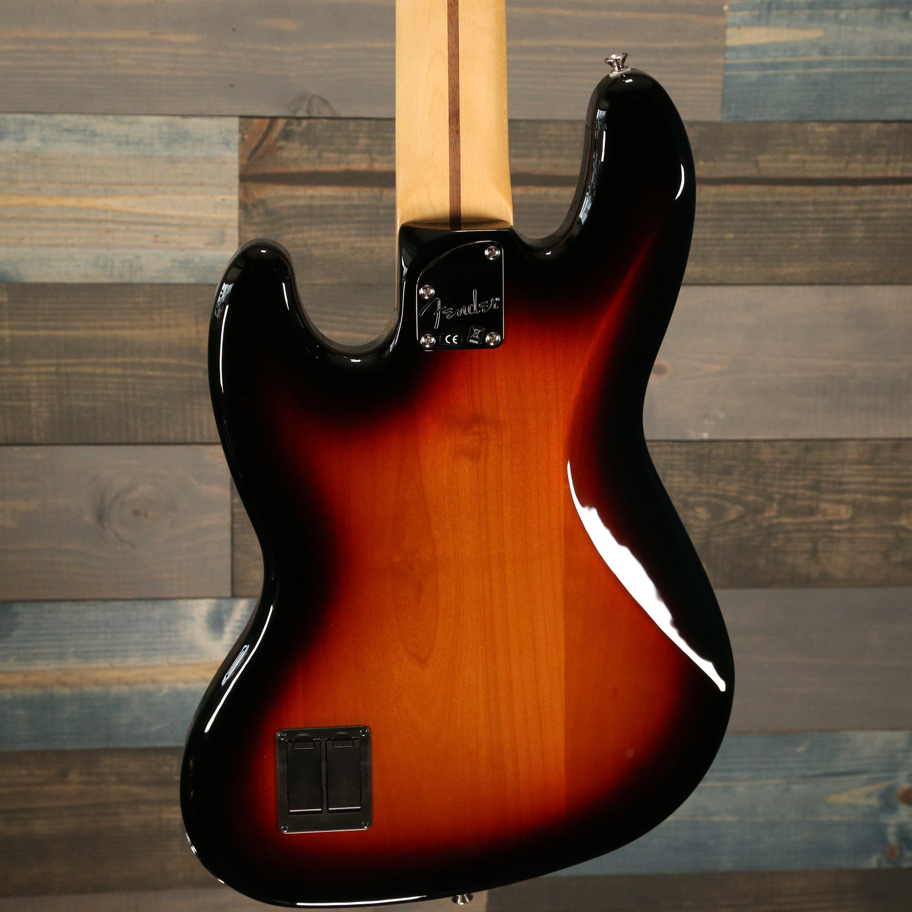 Fender Deluxe Active Jazz Bass® V, Maple Fingerboard, 3-Color Sunburst