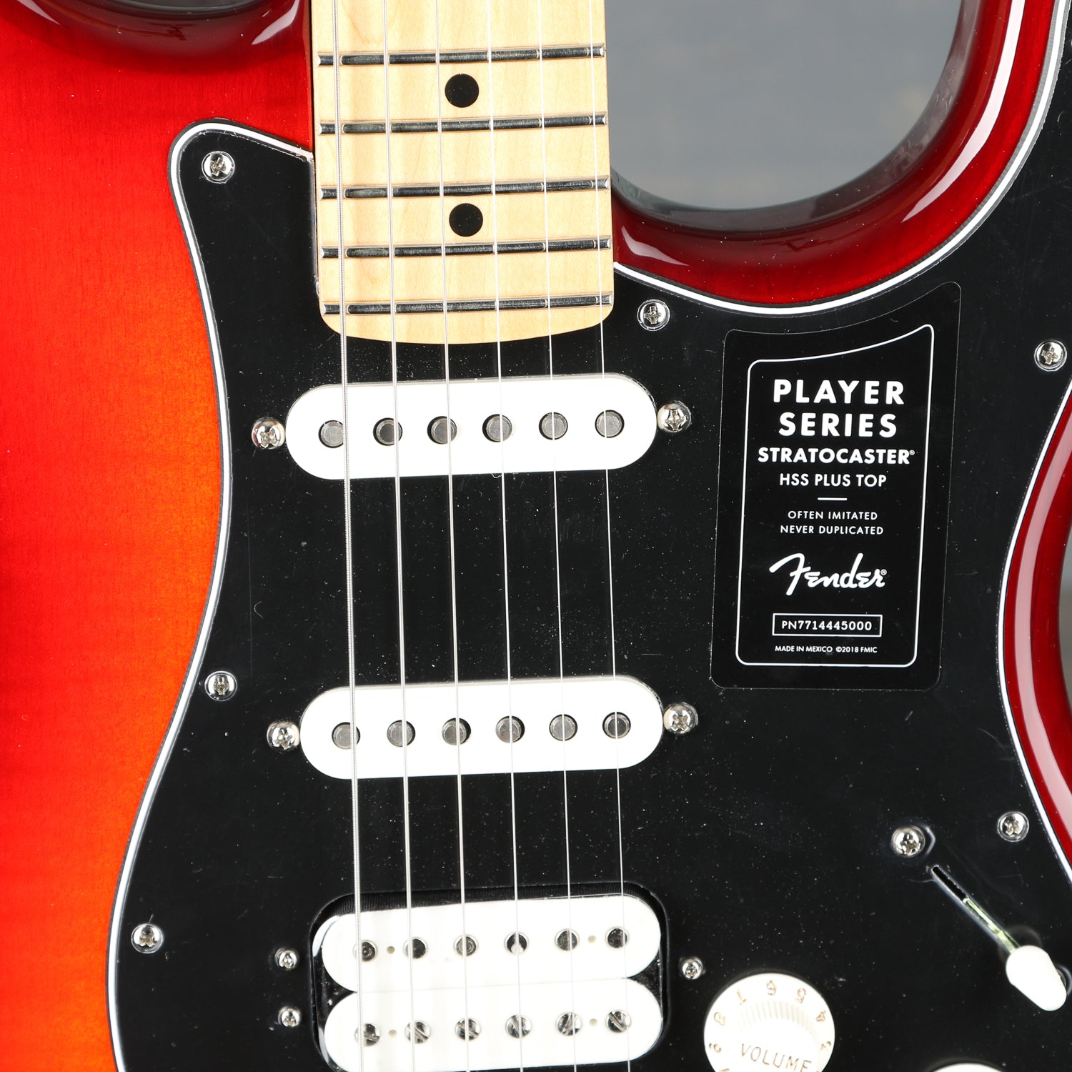 Fender Player Stratocaster HSS Plus Top, Maple Fingerboard, Aged Cherry Burst