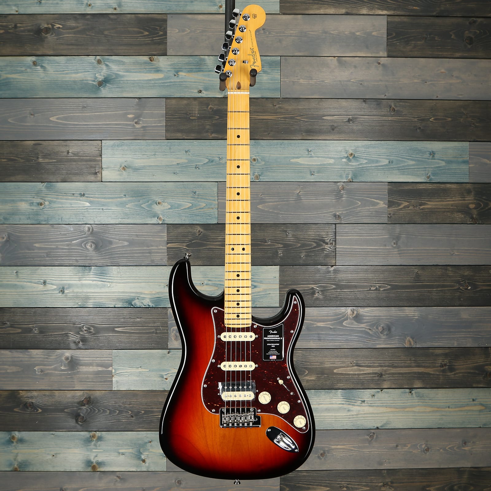 Fender American Professional II Stratocaster HSS, Maple FB, 3-Color Sunburst