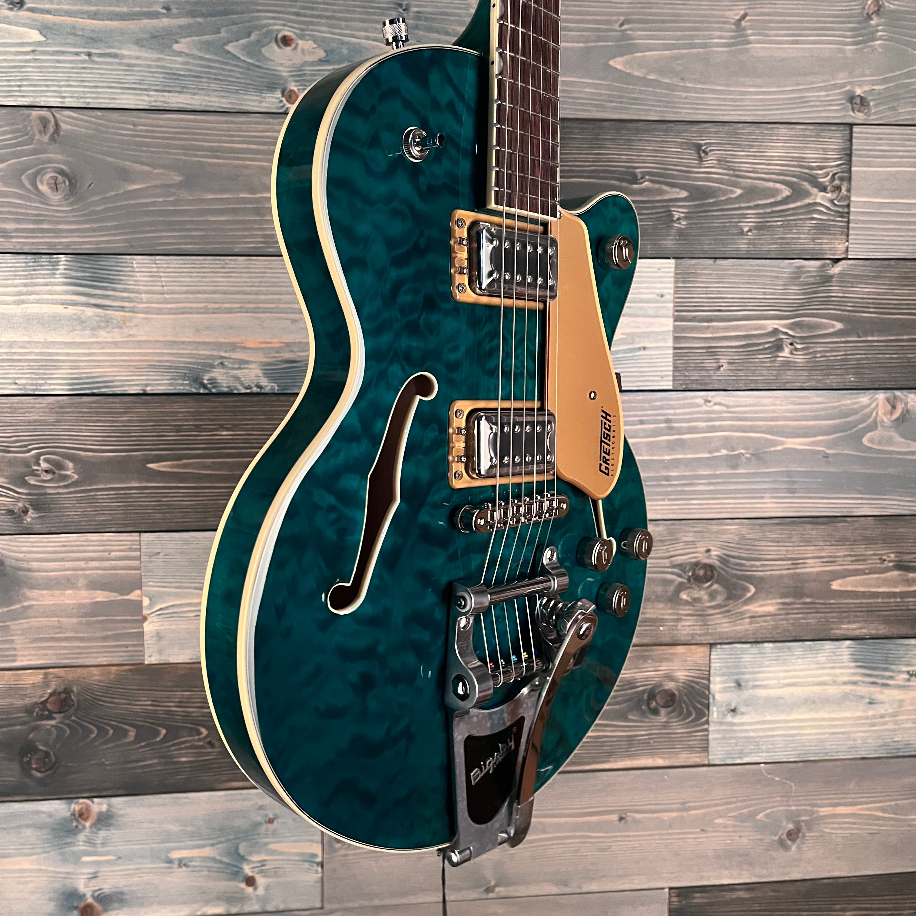 Gretsch G5655T-QM Center Block Jr. SC Quilted Maple w/Bigsby, Mariana