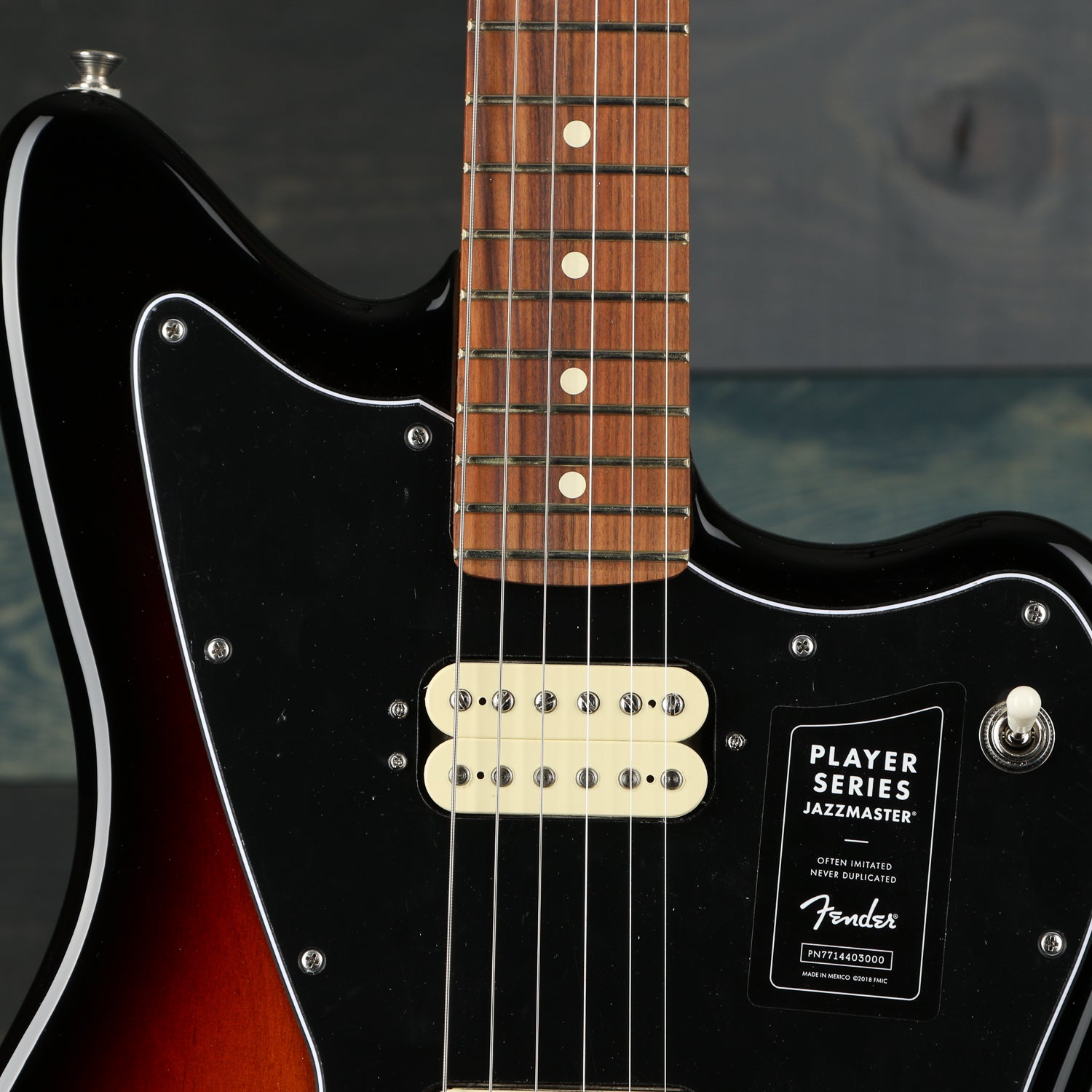Fender Player Jazzmaster®, Pau Ferro Fingerboard, 3-Color Sunburst