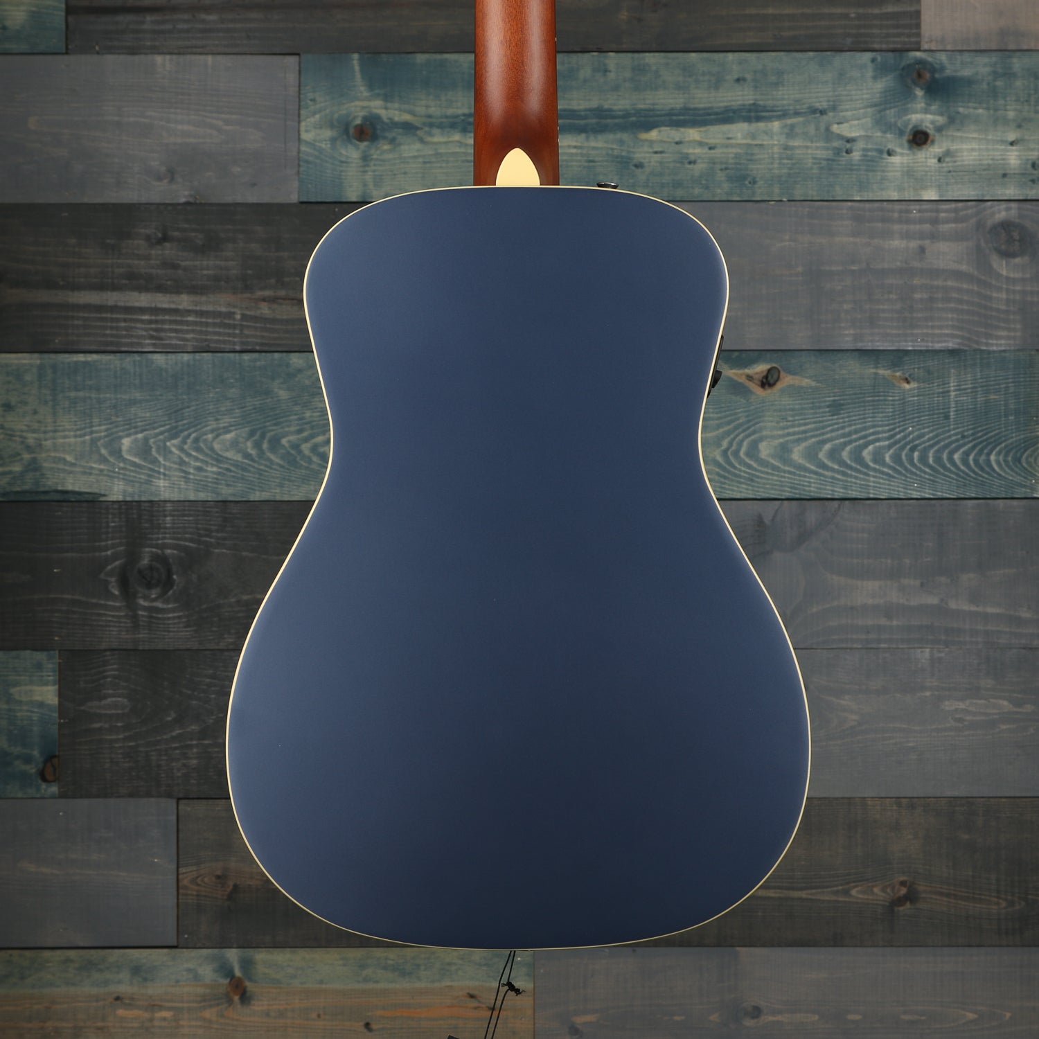 Fender Malibu Player, Walnut Fingerboard, Midnight Satin