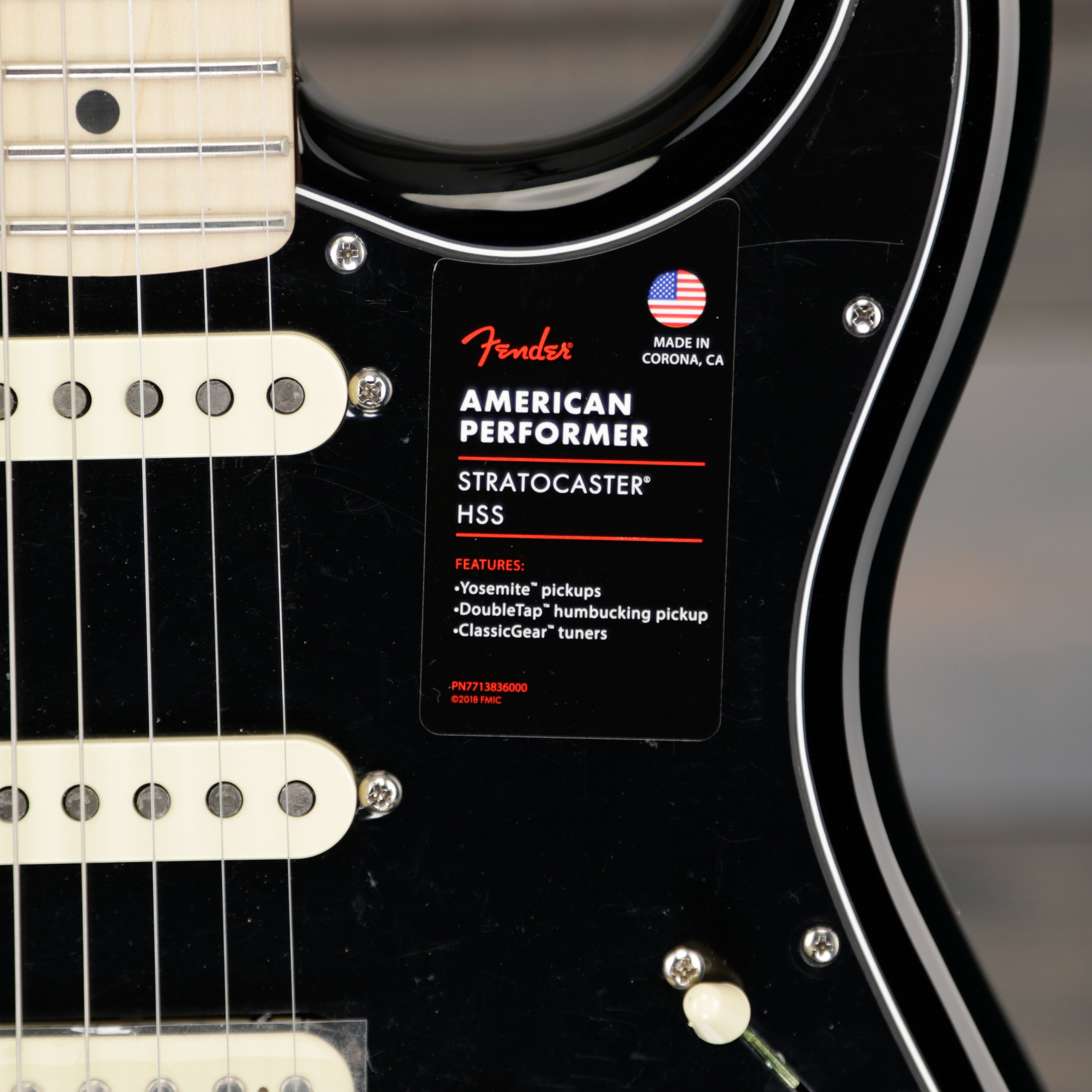 Fender American Performer Stratocaster HSS Maple Neck Black w/Bag