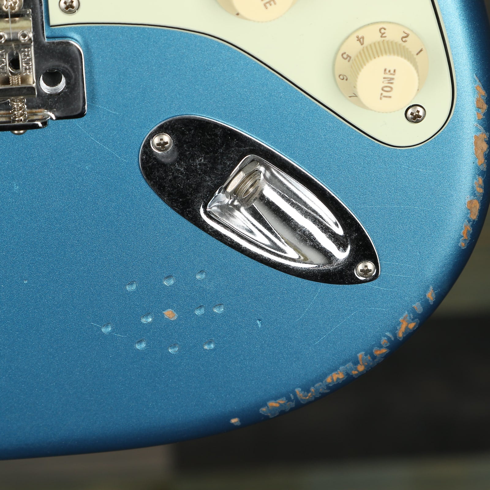 Fender Vintera Road Worn 60s Stratocaster, Pau Ferro FB - Lake Placid Blue