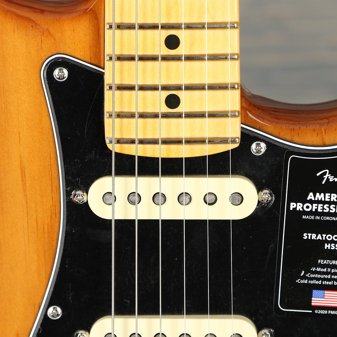 Fender American Professional II Stratocaster HSS, Maple FB, Roasted Pine