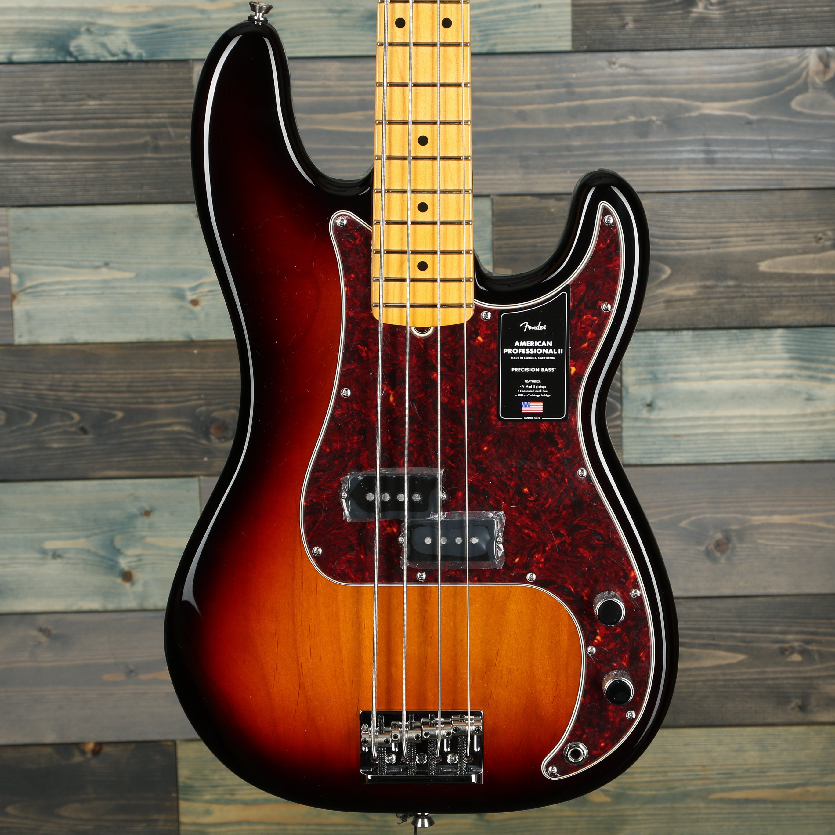 Fender American Professional II Precision Bass, Maple FB, 3-Color Sunburst