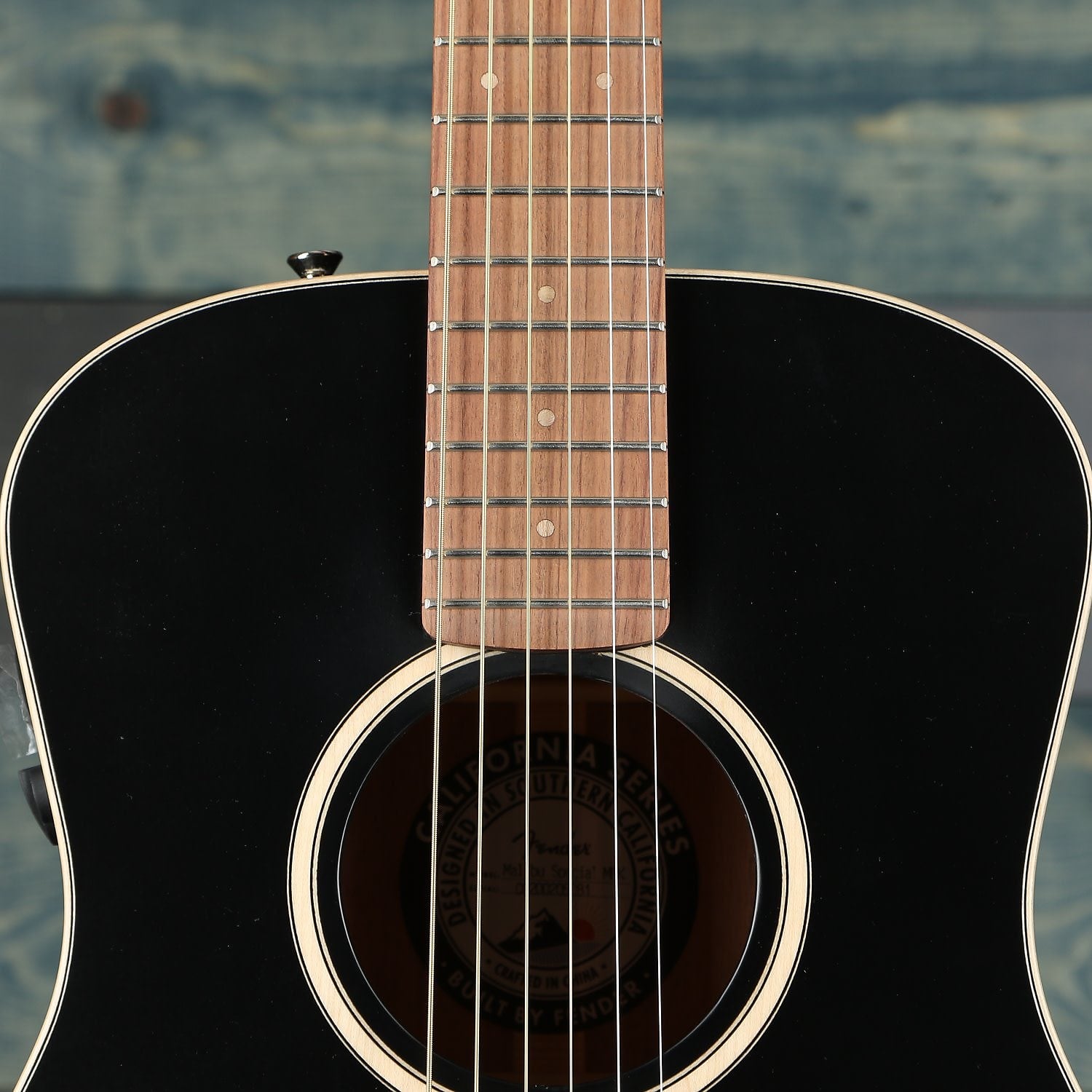 Fender Malibu Special, Pau Ferro Fingerboard, Matte Black w/bag