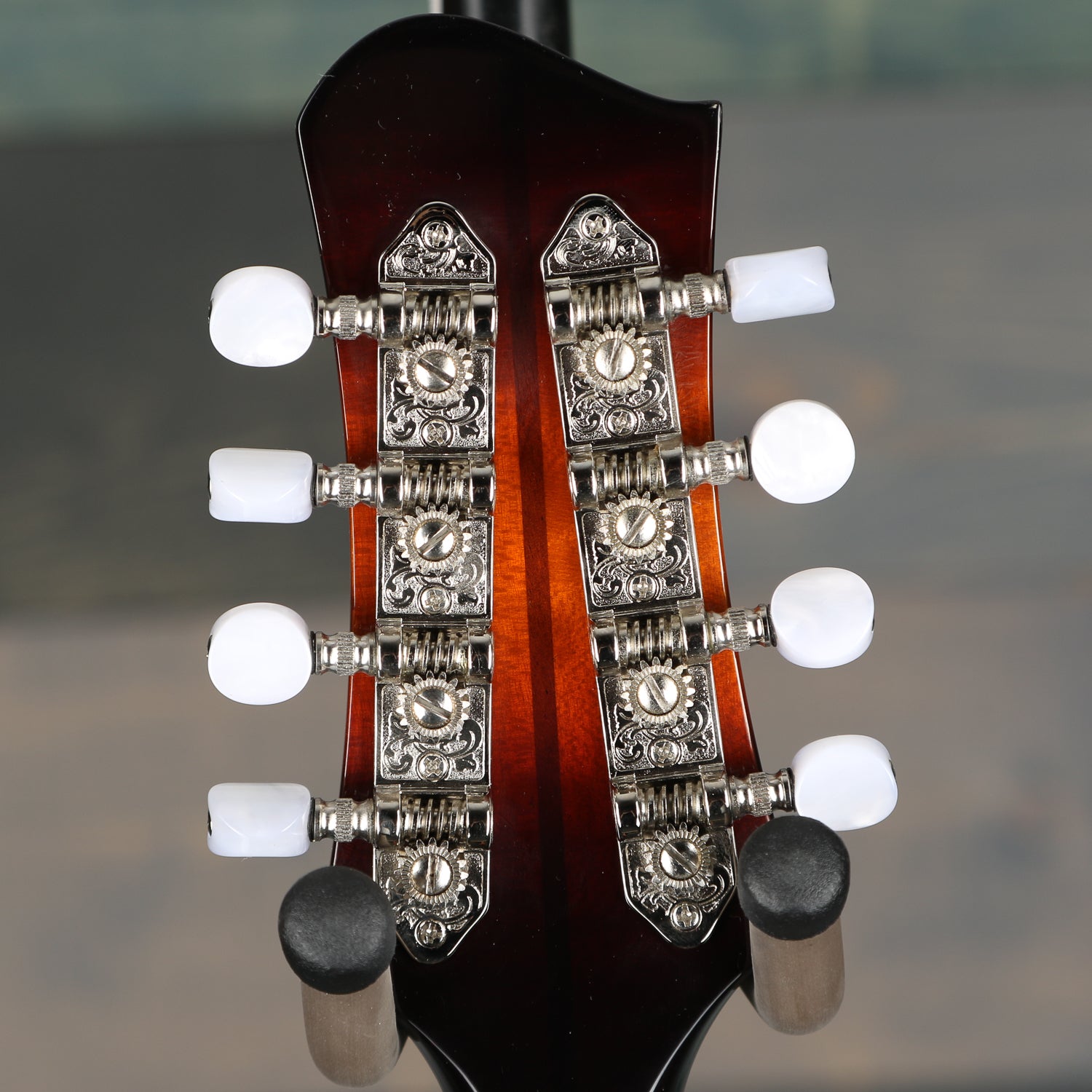 Eastman MD605 A-Style Sunburst F-Hole Mandolin w/Case