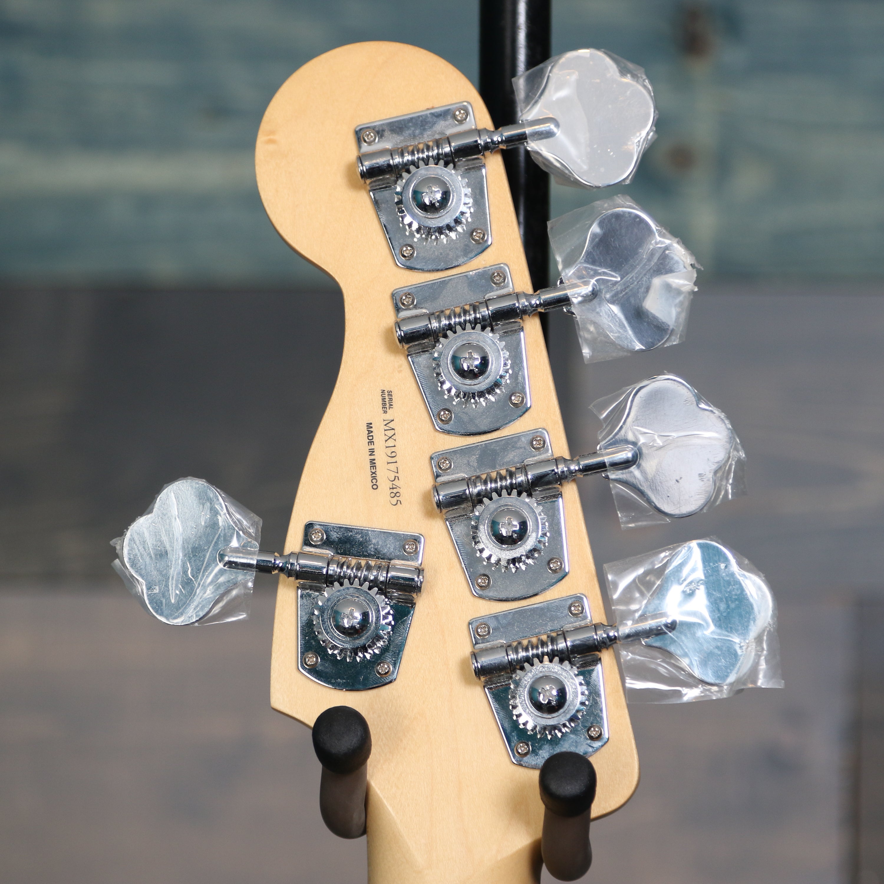 Fender Player Jazz Bass® V, Pau Ferro Fingerboard, Polar White