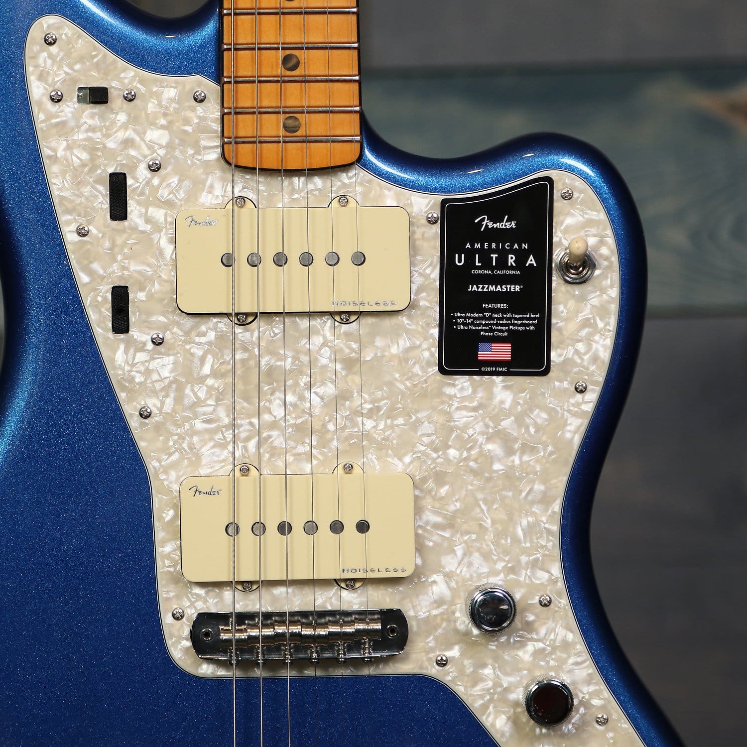 Fender American Ultra Jazzmaster, Maple Fingerboard, Cobra Blue