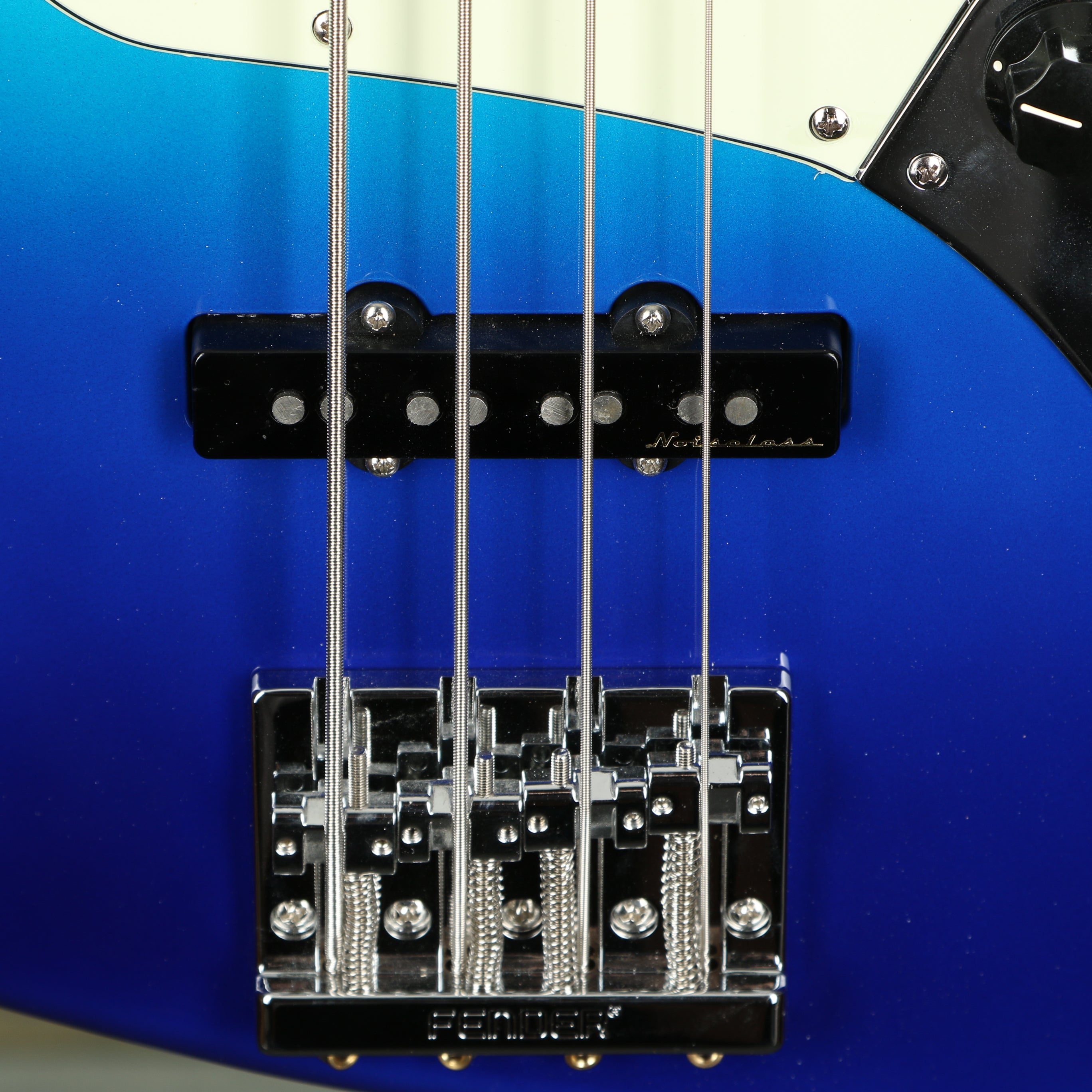 Fender Player Plus Jazz Bass, Pau Ferro Fingerboard, Belair Blue