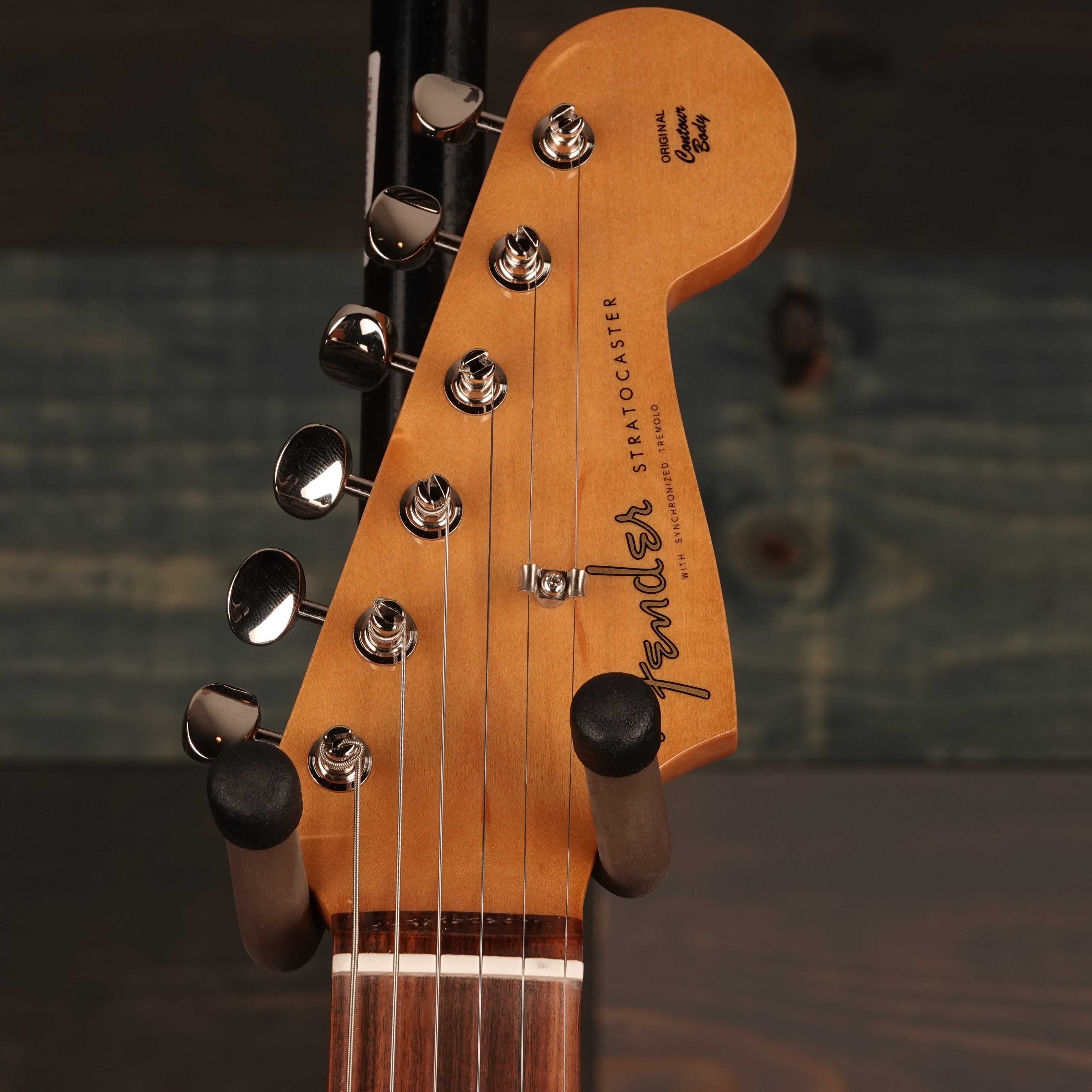 Fender Vintera '60s Stratocaster, Pau Ferro Fingerboard, Ice Blue Metallic